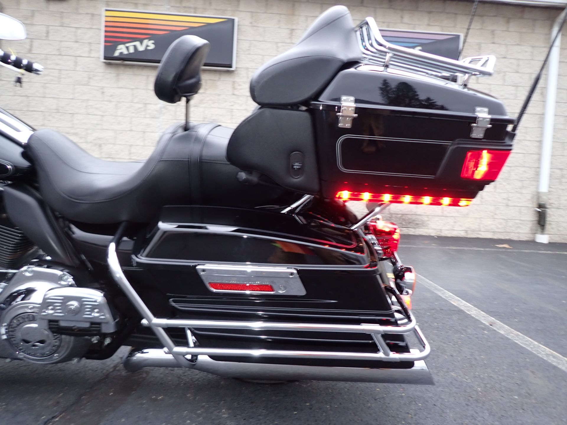 2013 Harley-Davidson Ultra Classic® Electra Glide® in Massillon, Ohio - Photo 7