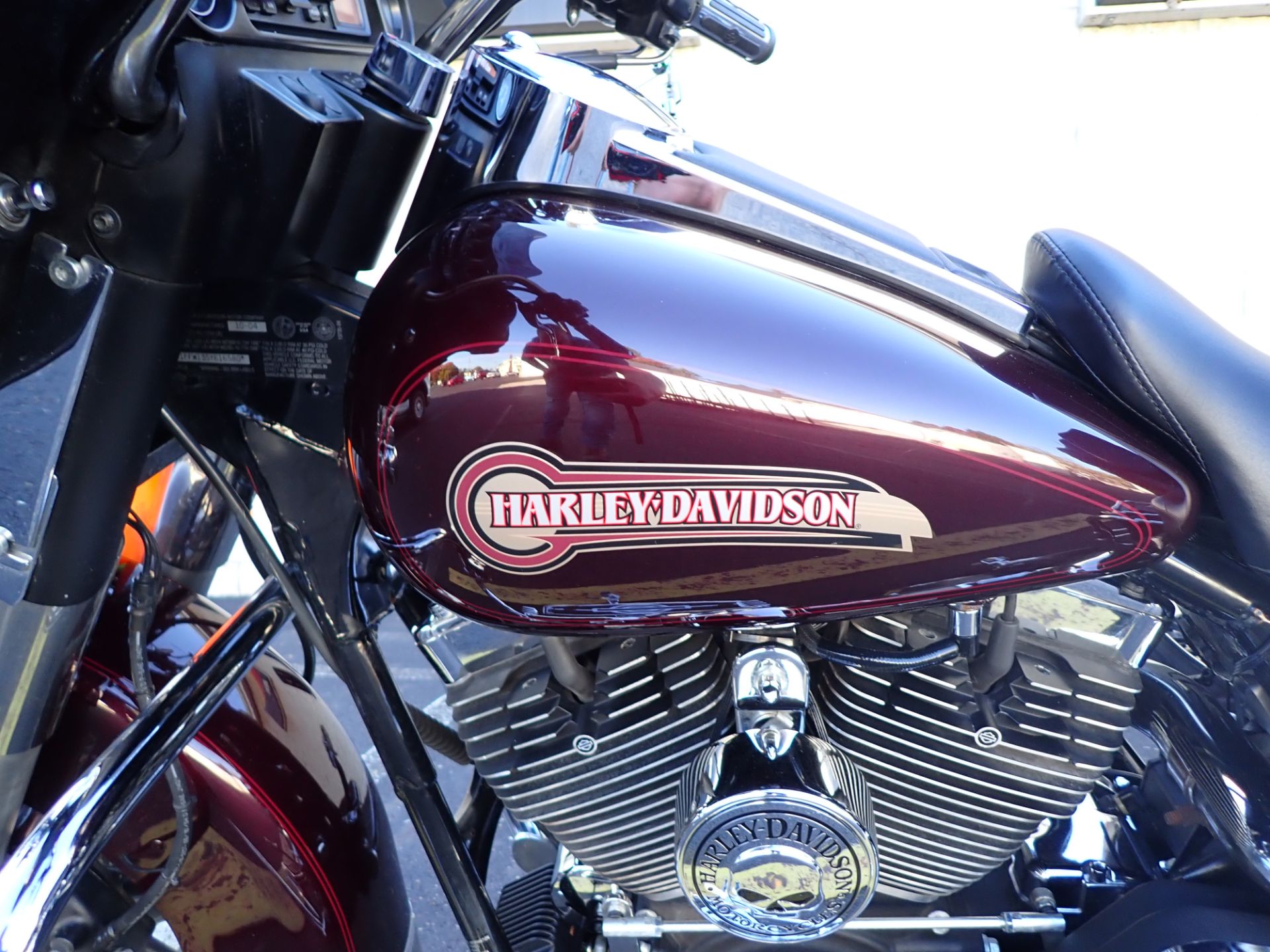 2005 Harley-Davidson FLHTC/FLHTCI Electra Glide® Classic in Massillon, Ohio - Photo 15