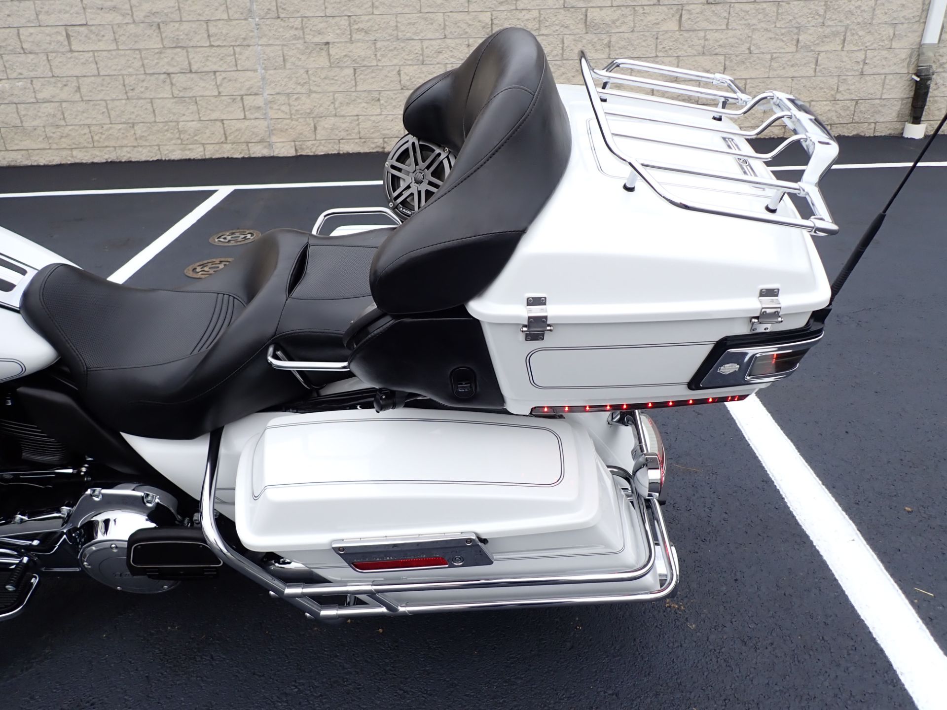 2013 Harley-Davidson Ultra Classic® Electra Glide® in Massillon, Ohio - Photo 18