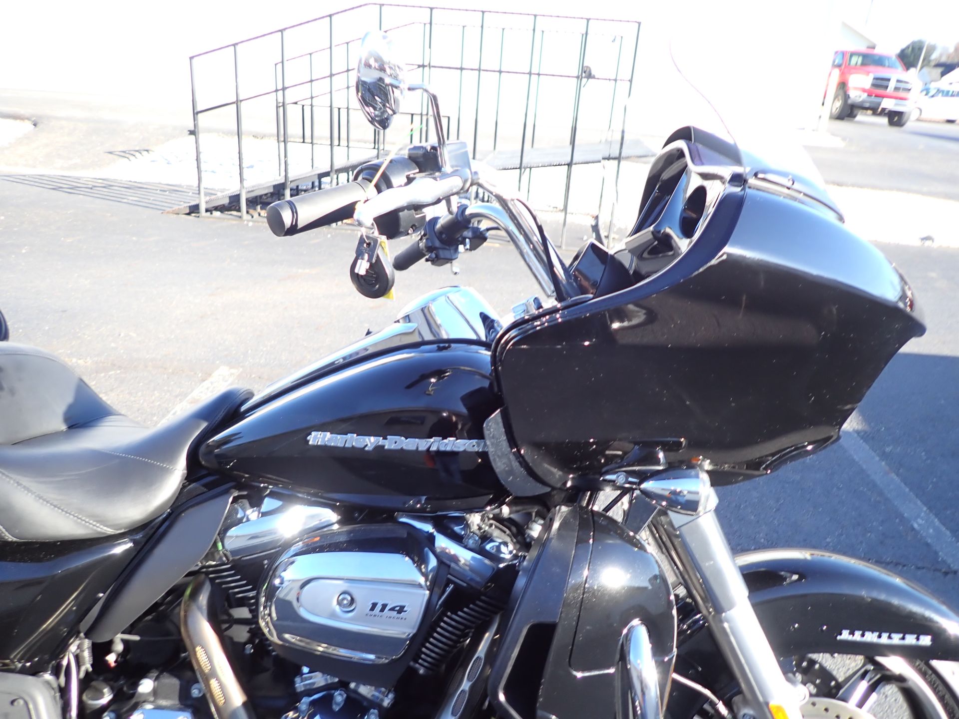 2022 Harley-Davidson Road Glide® Limited in Massillon, Ohio - Photo 3