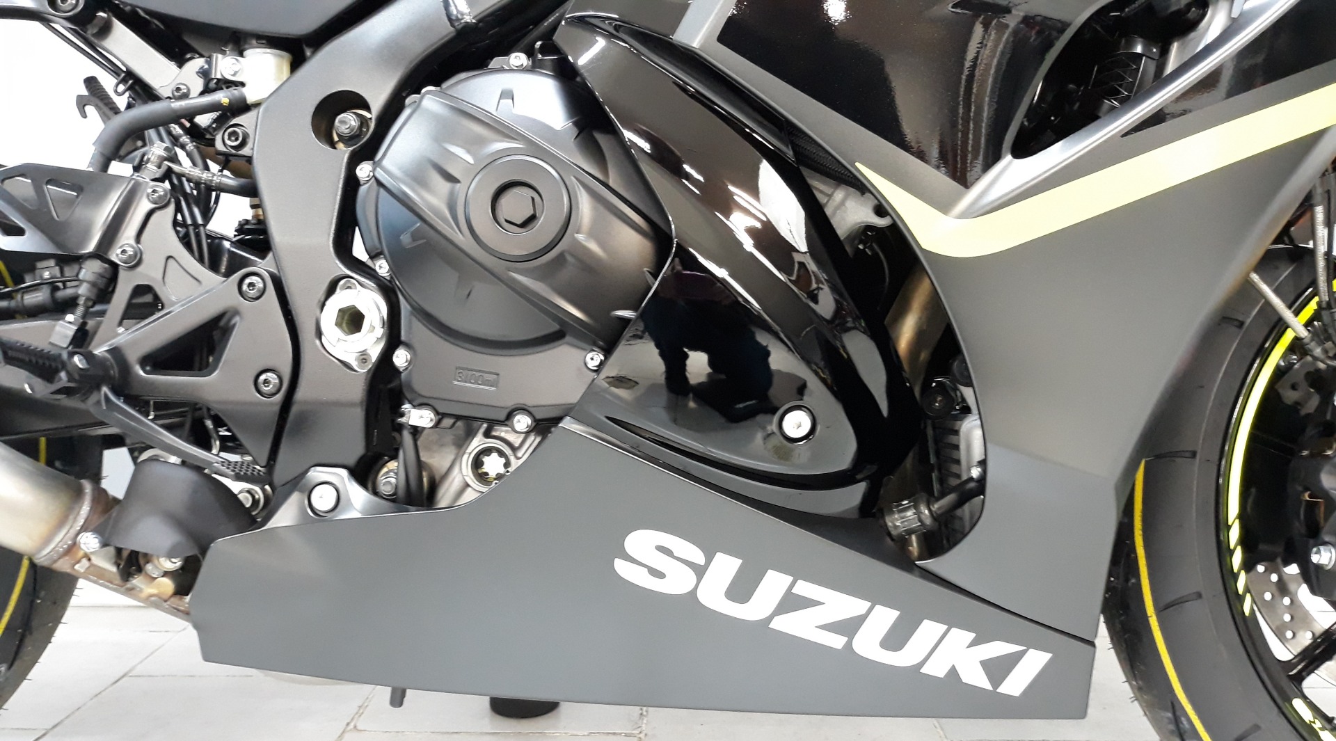 2023 Suzuki GSX-R1000R in Belleville, Michigan - Photo 21
