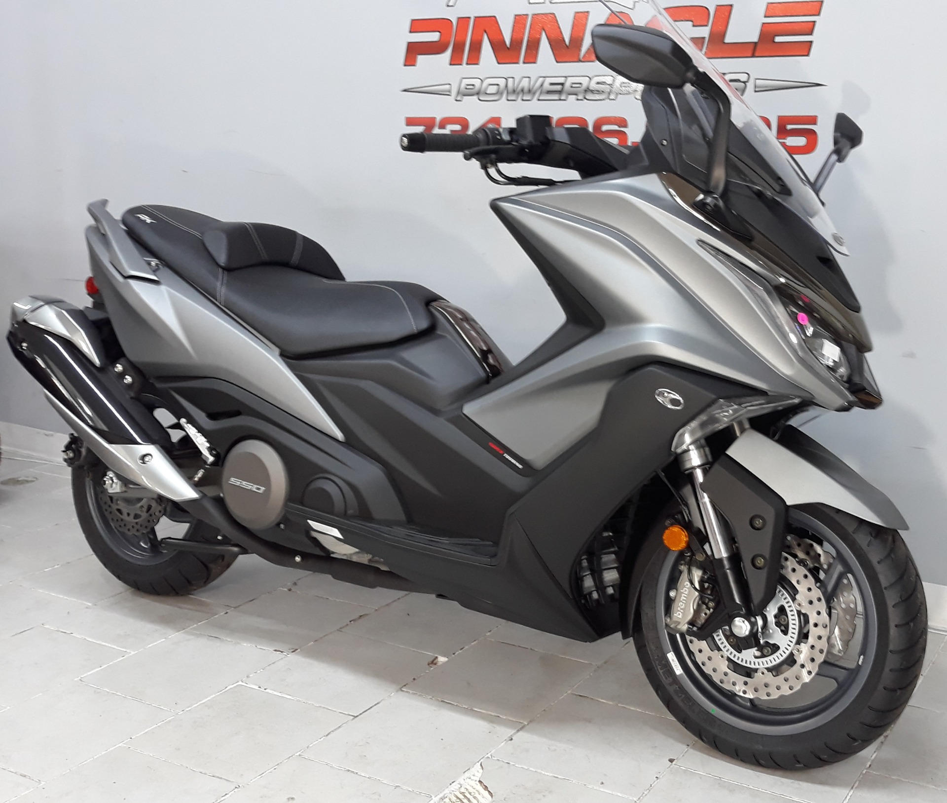2022 Kymco AK 550i ABS in Belleville, Michigan - Photo 2