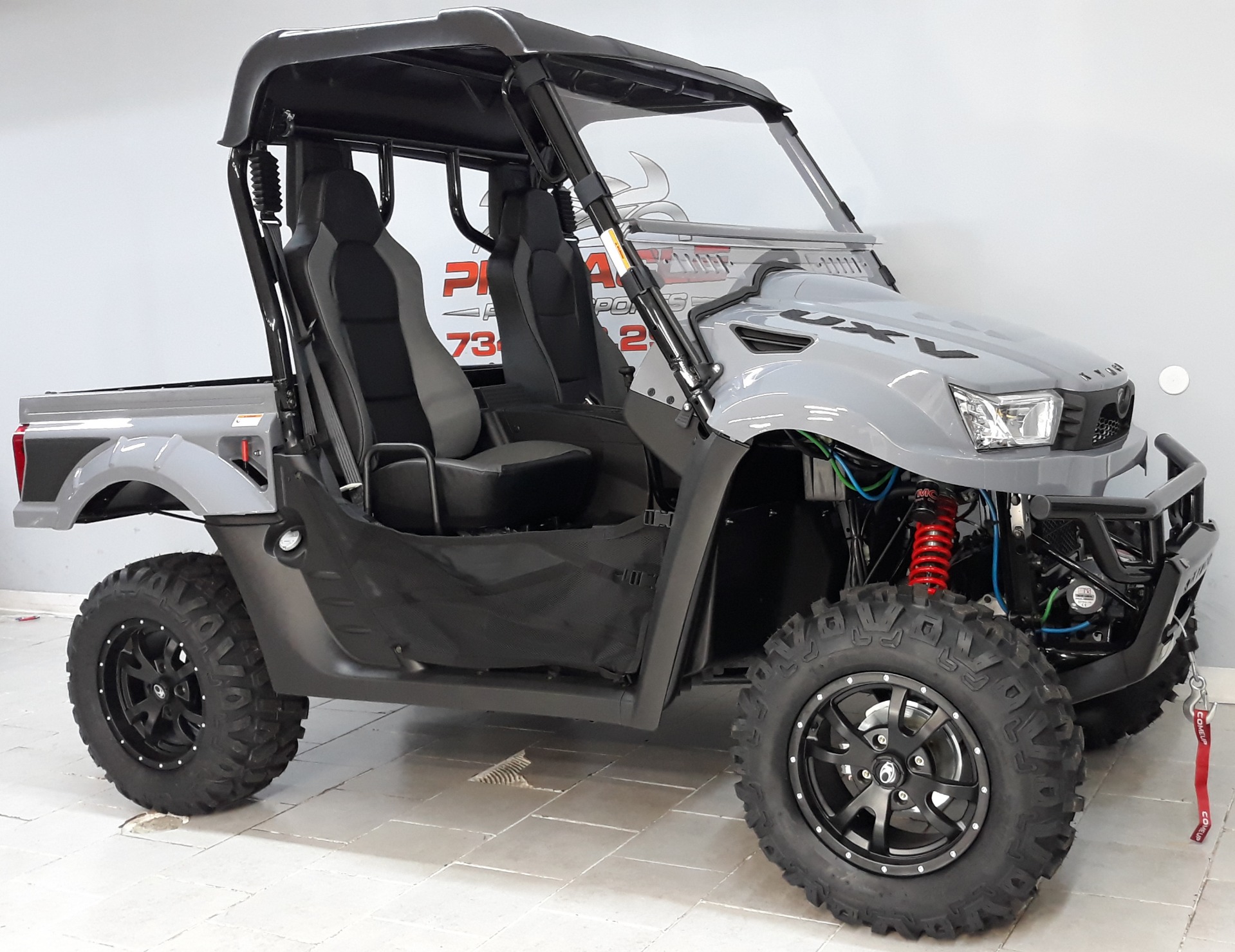 2022 Kymco UXV 700i LE EPS in Belleville, Michigan - Photo 2