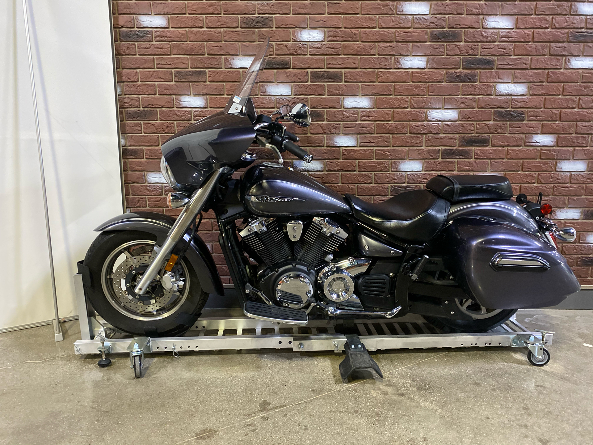 2014 Yamaha V Star 1300 Deluxe in Dimondale, Michigan - Photo 5