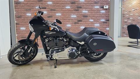 2018 Harley-Davidson Sport Glide® in Dimondale, Michigan - Photo 2