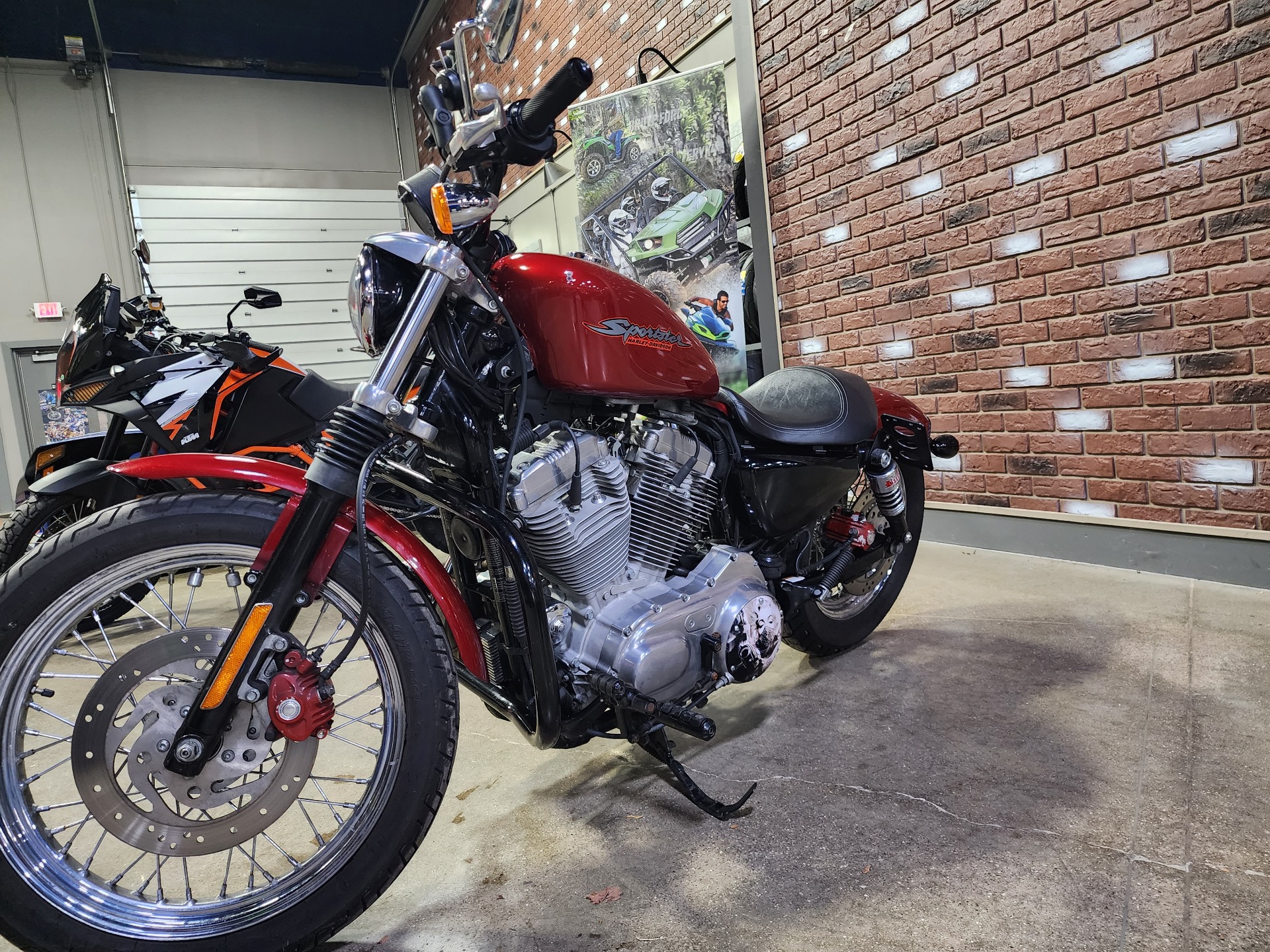 2007 Harley-Davidson Sportster® 883 Low in Dimondale, Michigan - Photo 3
