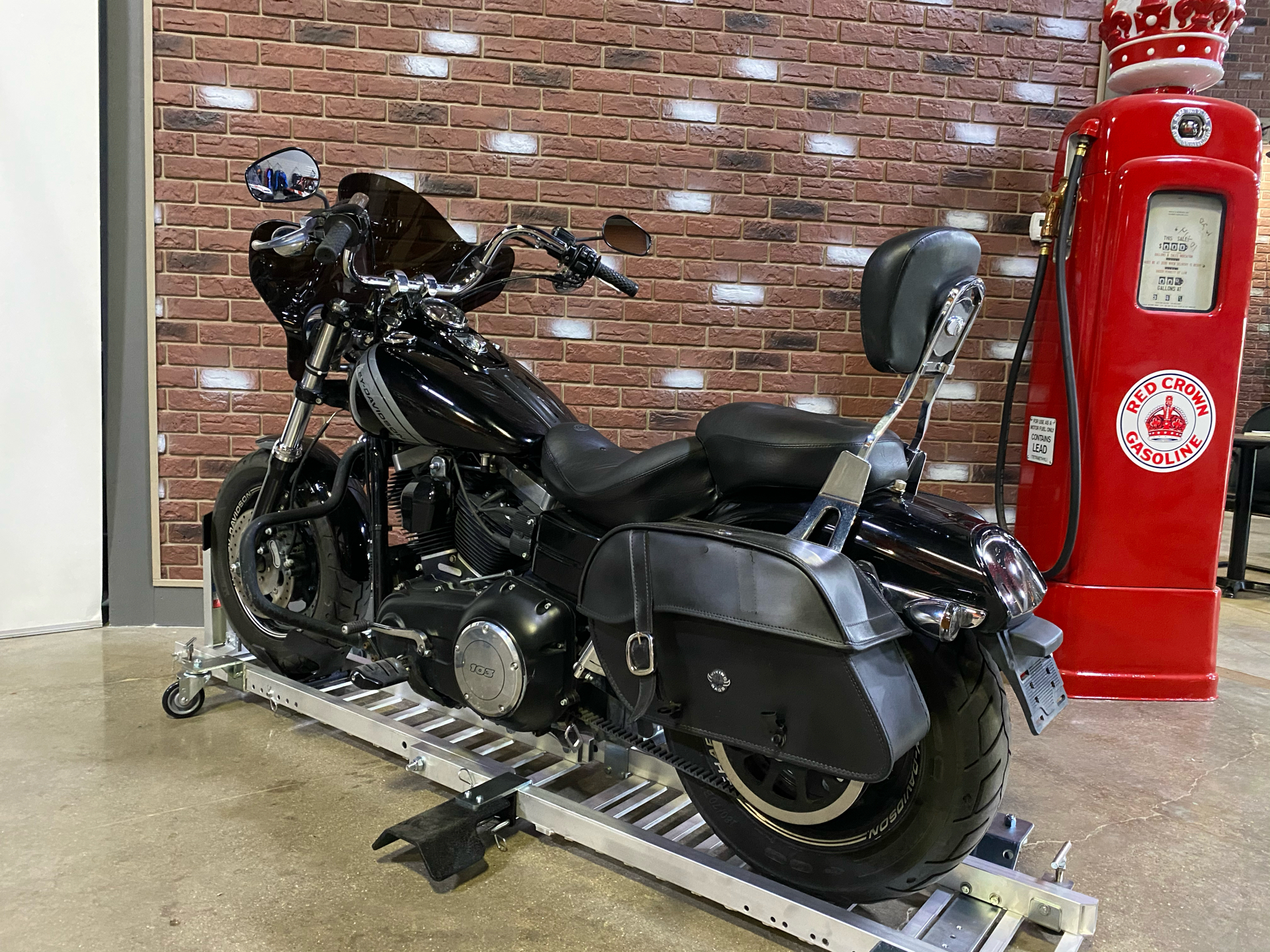 2014 Harley-Davidson Dyna® Fat Bob® in Dimondale, Michigan - Photo 4