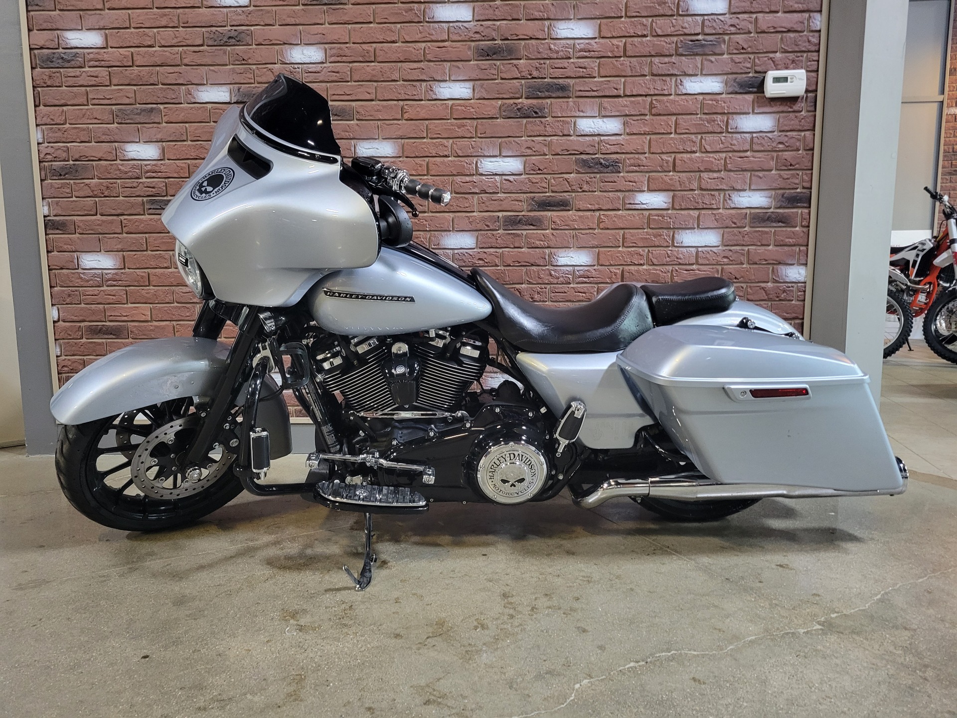 2019 Harley-Davidson Street Glide® Special in Dimondale, Michigan - Photo 4