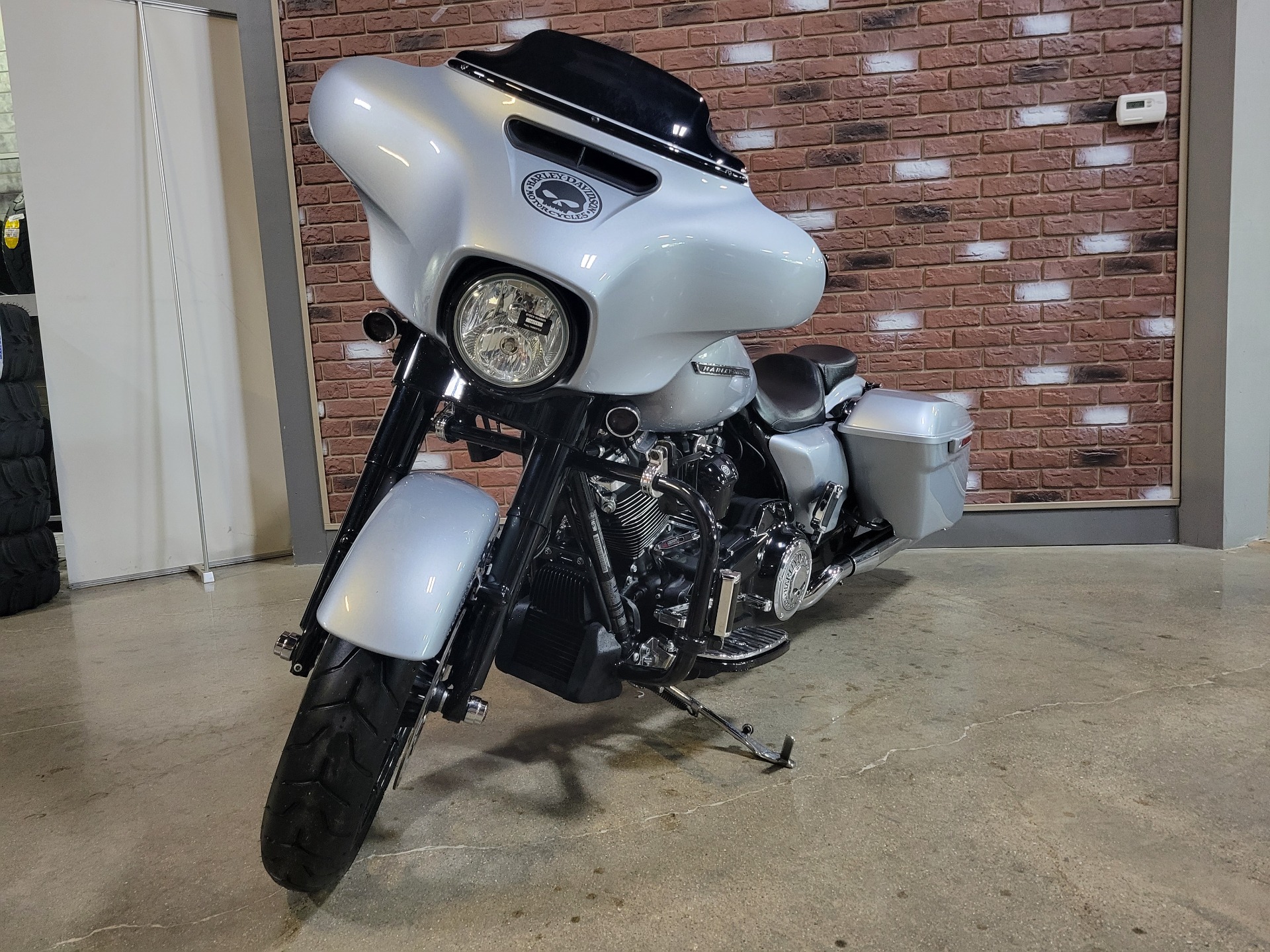 2019 Harley-Davidson Street Glide® Special in Dimondale, Michigan - Photo 3