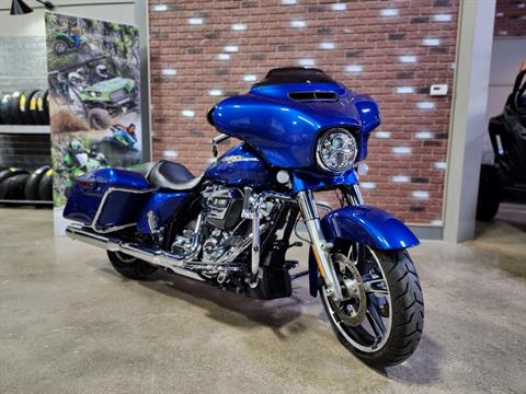 2017 Harley-Davidson Street Glide® Special in Dimondale, Michigan - Photo 2