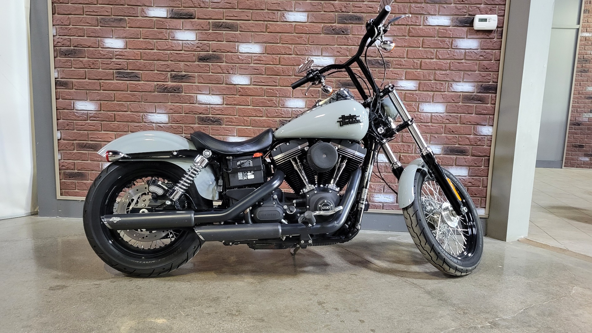 2016 Harley-Davidson Street Bob® in Dimondale, Michigan - Photo 1