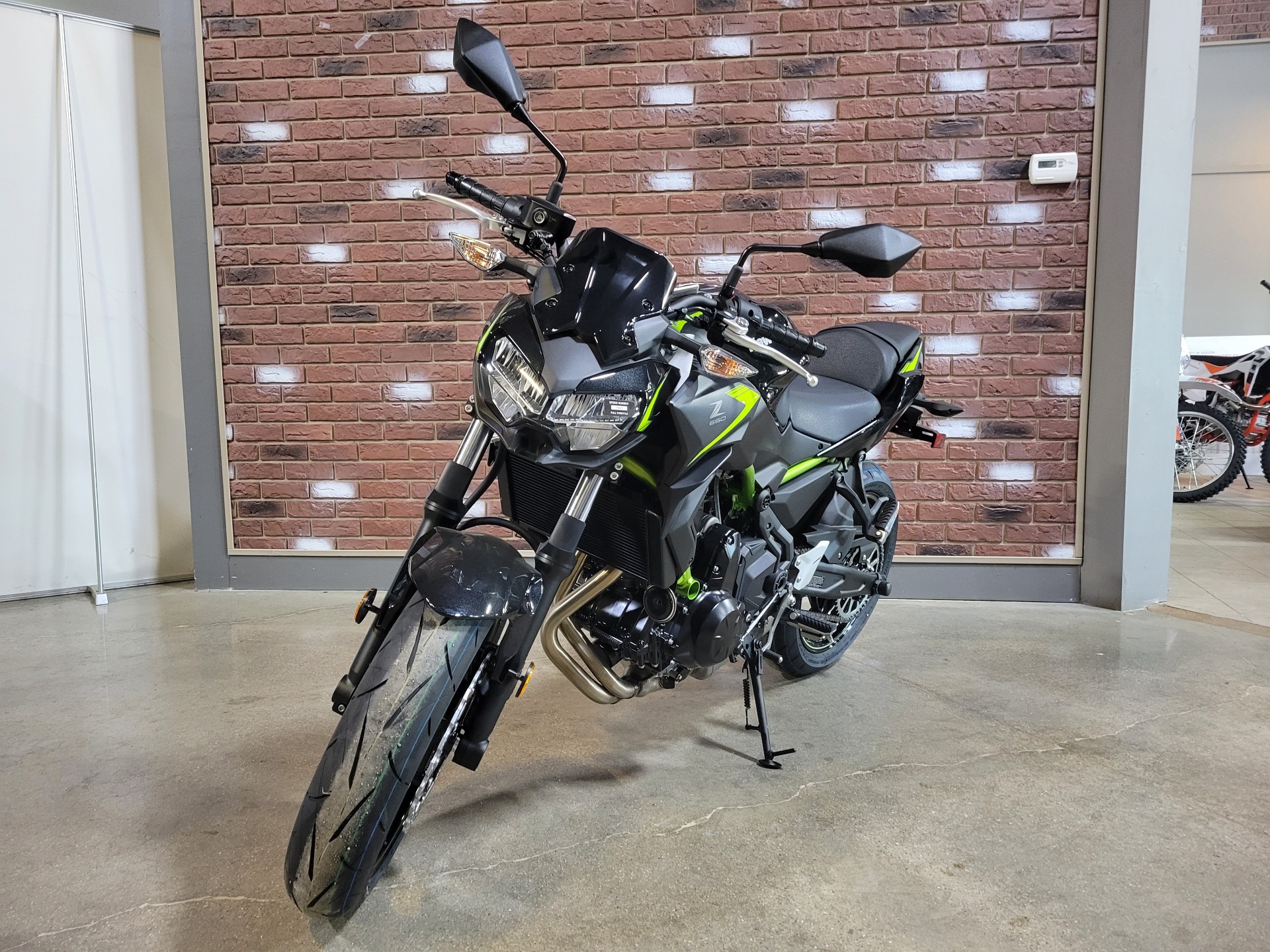 2022 Kawasaki Z650 in Dimondale, Michigan - Photo 4