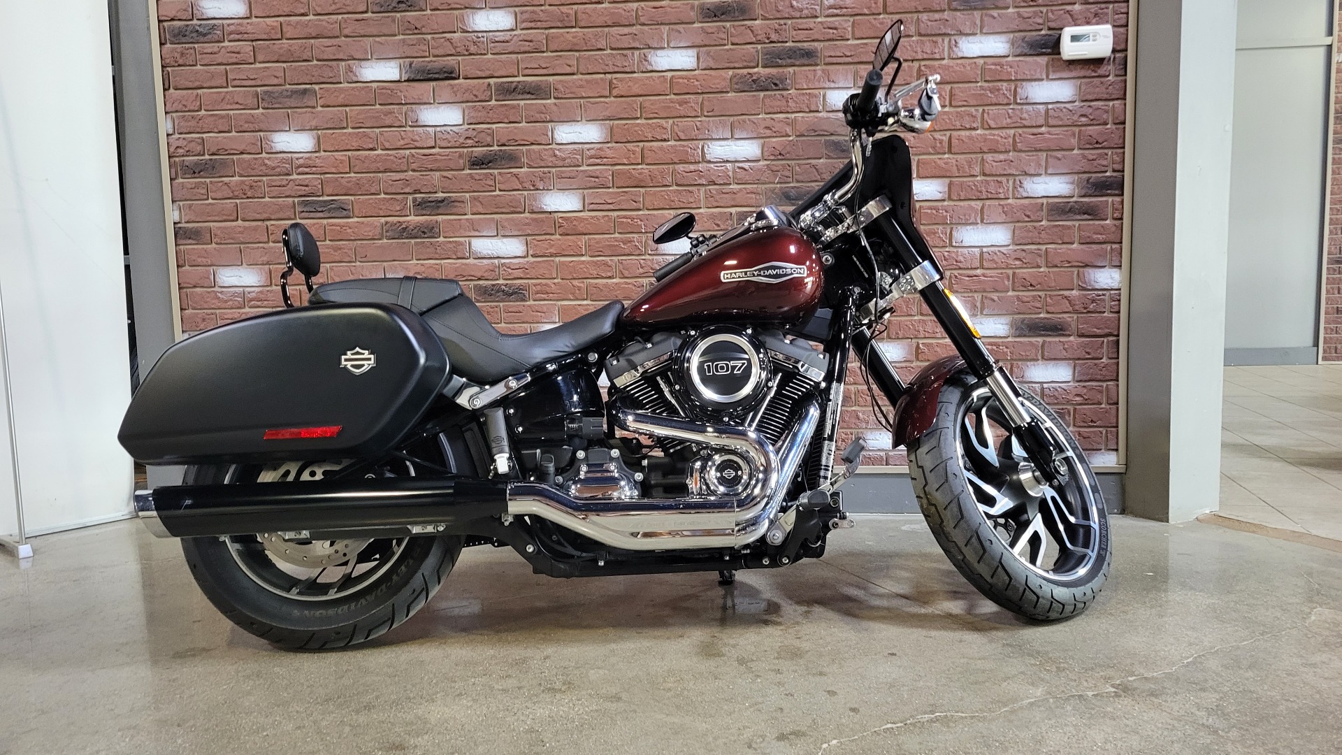 2018 Harley-Davidson Sport Glide® in Dimondale, Michigan - Photo 1