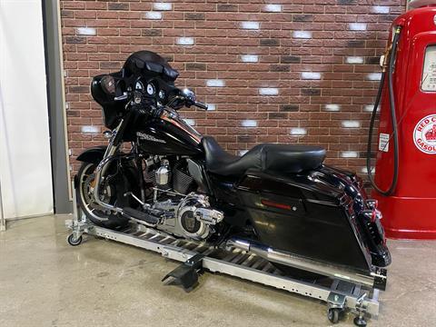 2013 Harley-Davidson Street Glide® in Dimondale, Michigan - Photo 4