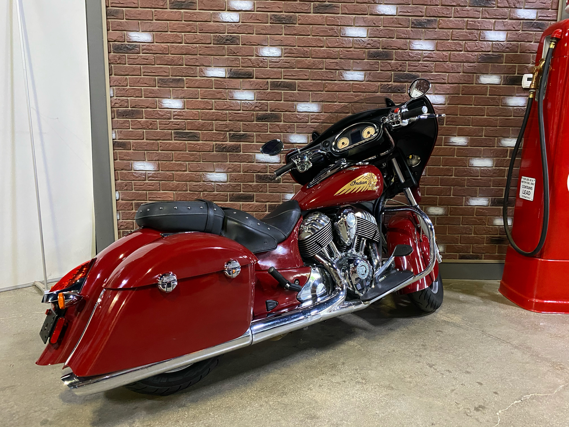 2016 Indian Chieftain® in Dimondale, Michigan - Photo 2
