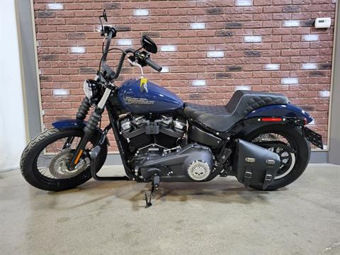 2019 Harley-Davidson Street Bob® in Dimondale, Michigan - Photo 2