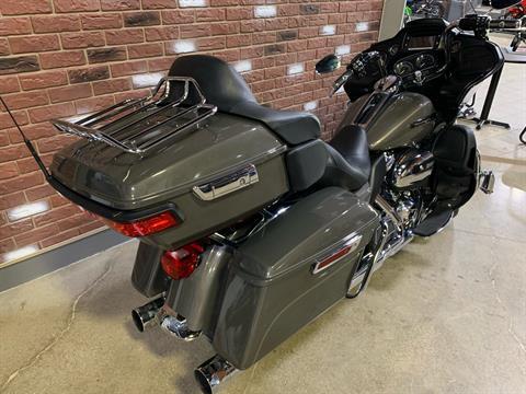 2018 Harley-Davidson Road Glide® Ultra in Dimondale, Michigan - Photo 3