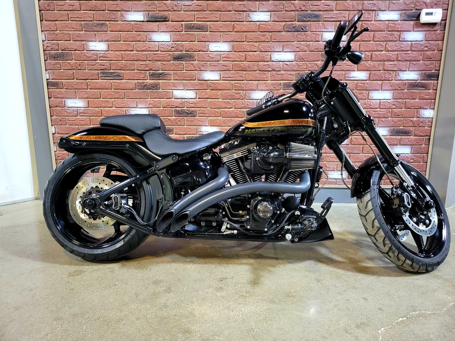 2016 Harley-Davidson CVO™ Pro Street Breakout® in Dimondale, Michigan - Photo 1