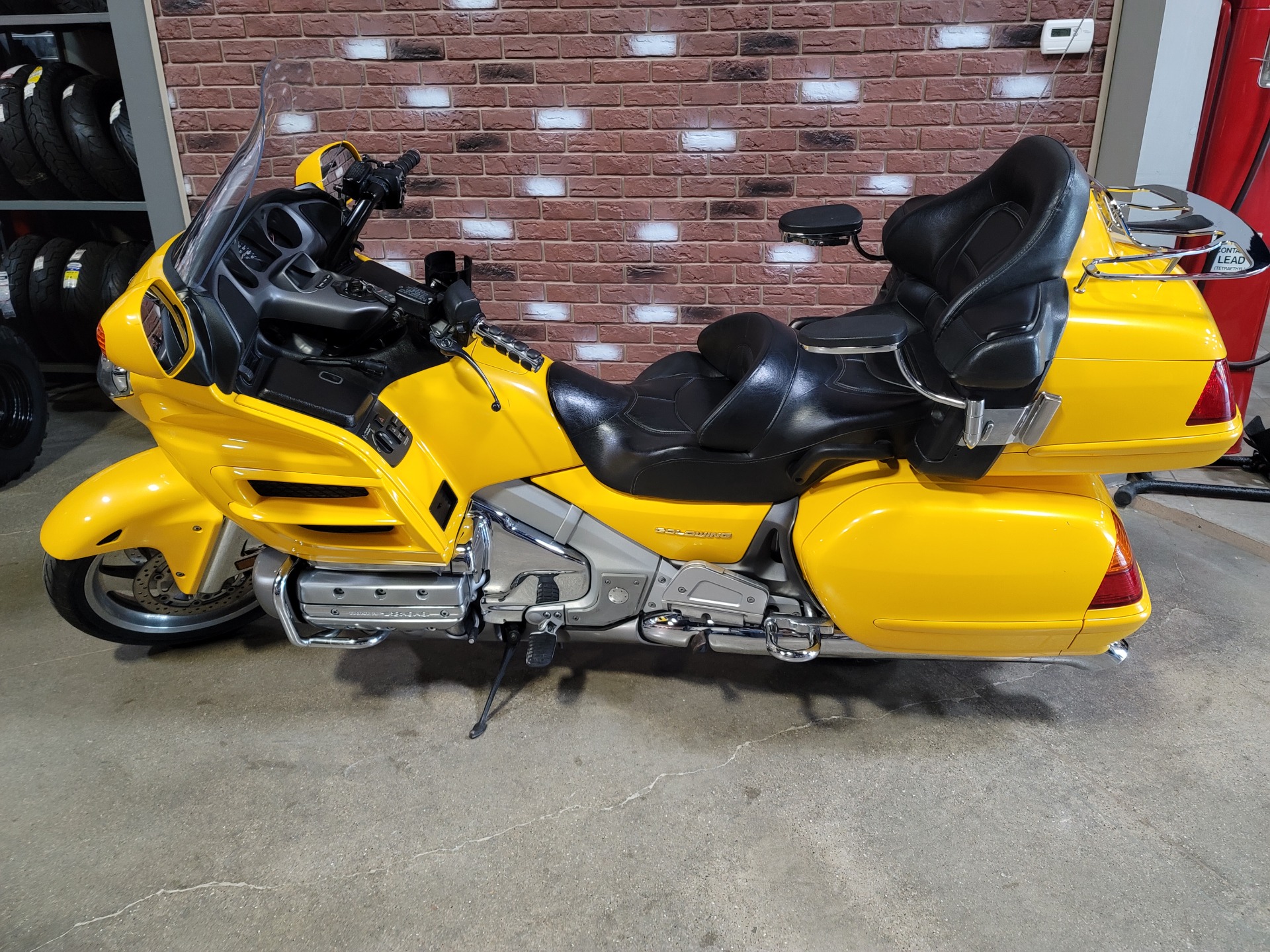 2002 honda goldwing accessories