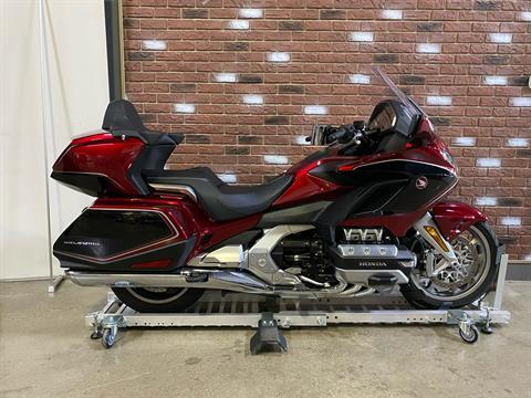 2018 Honda Gold Wing Tour Airbag Automatic DCT in Dimondale, Michigan - Photo 1