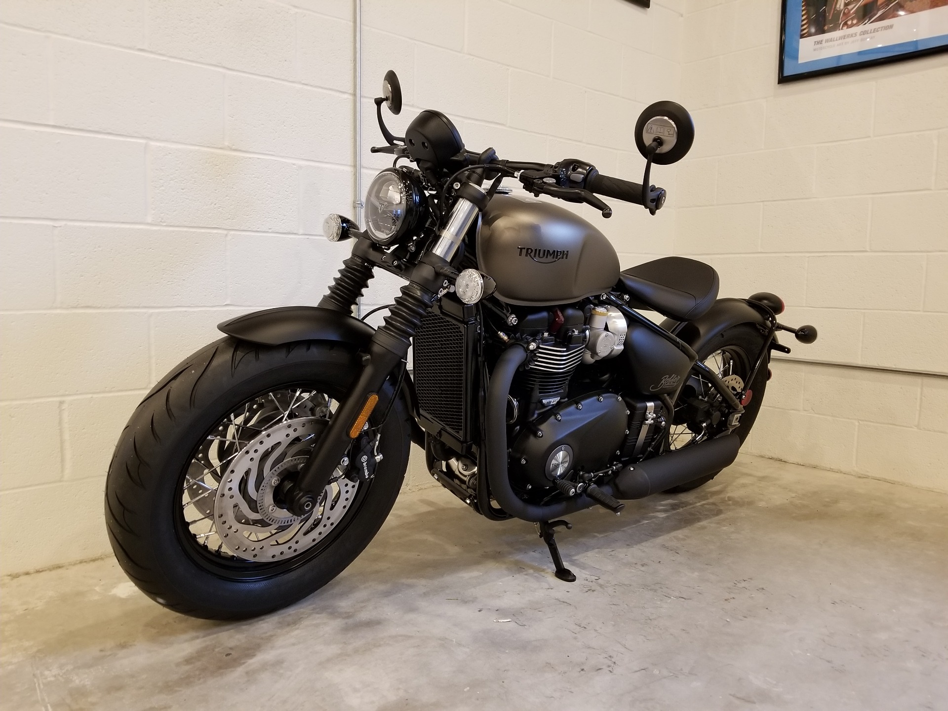 2021 triumph bobber black