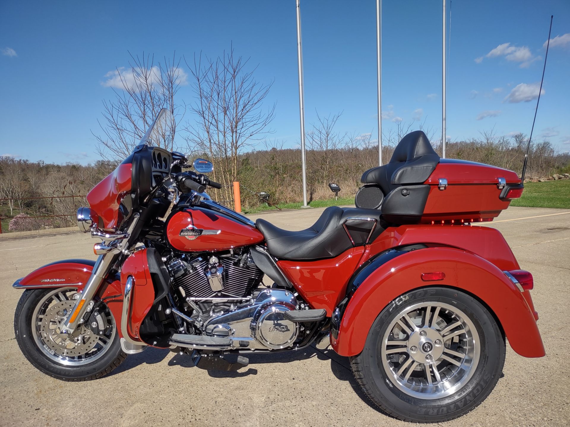 2024 Harley-Davidson Tri Glide® Ultra in Williamstown, West Virginia - Photo 1