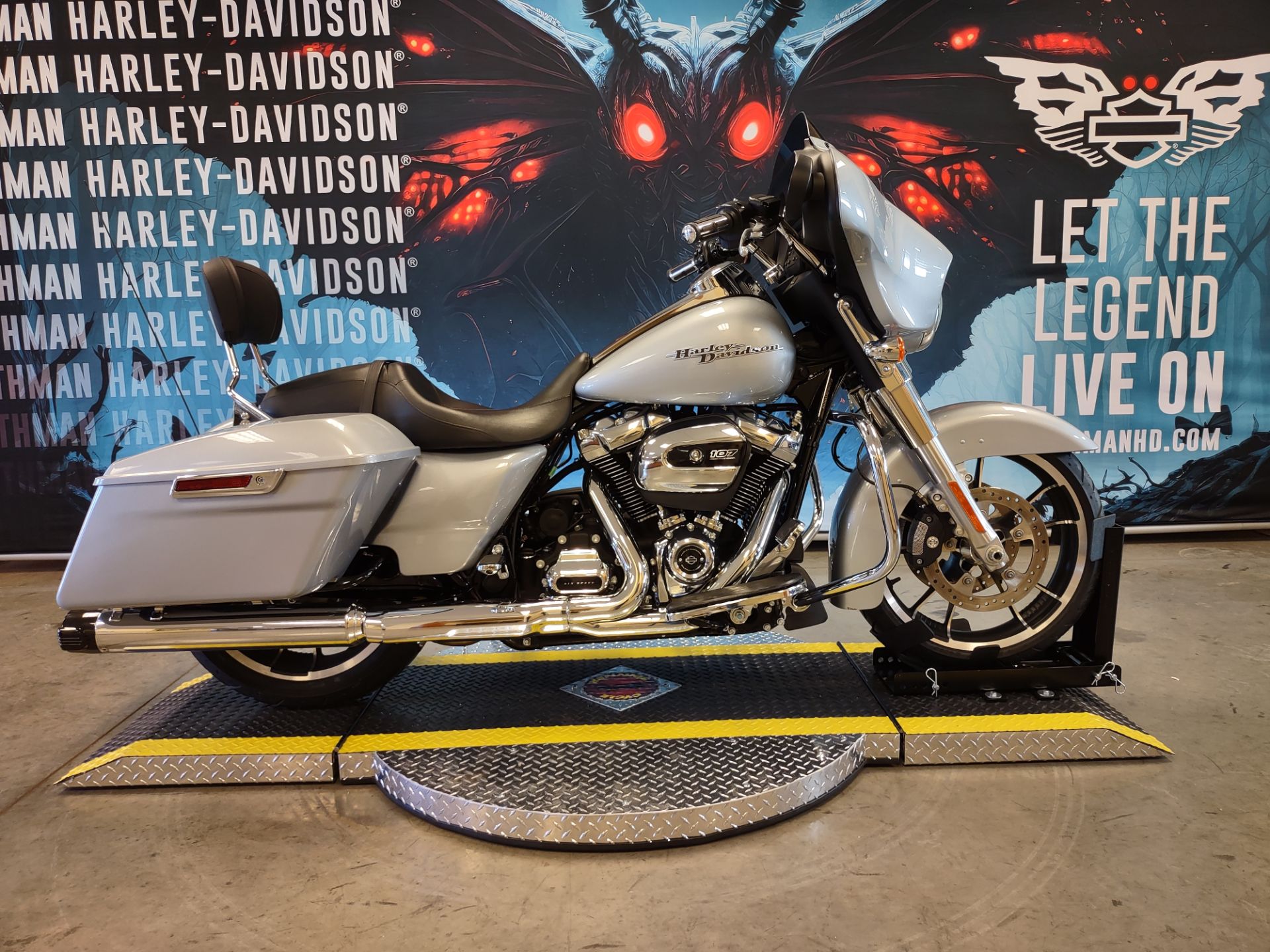 2020 Harley-Davidson Street Glide® in Williamstown, West Virginia - Photo 1