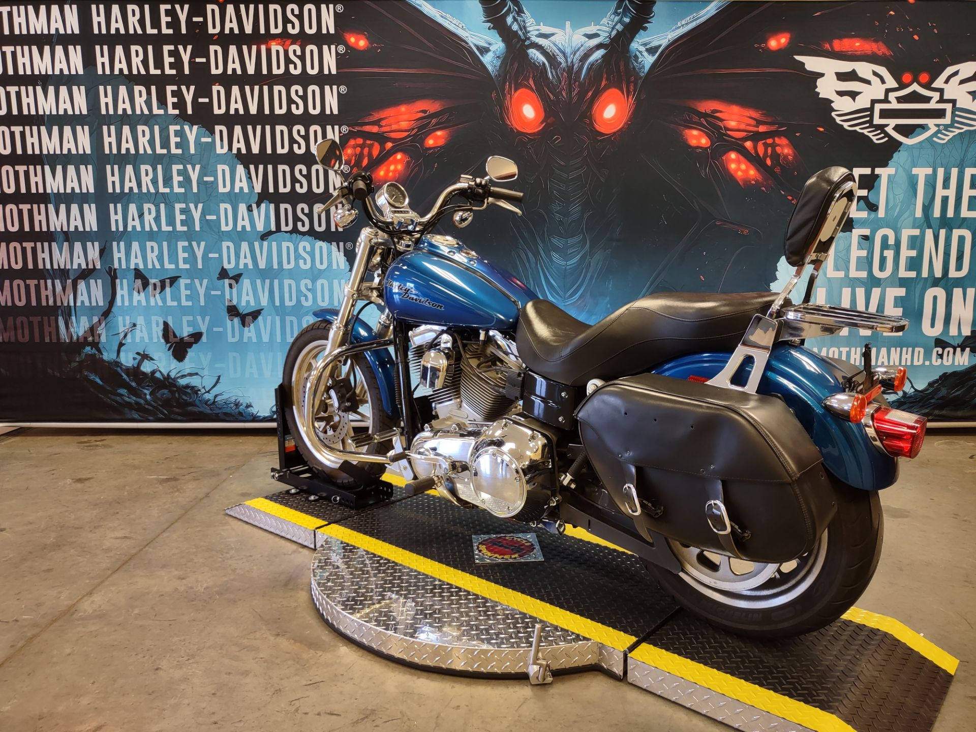 2006 Harley-Davidson Dyna™ Super Glide® Custom in Williamstown, West Virginia - Photo 5