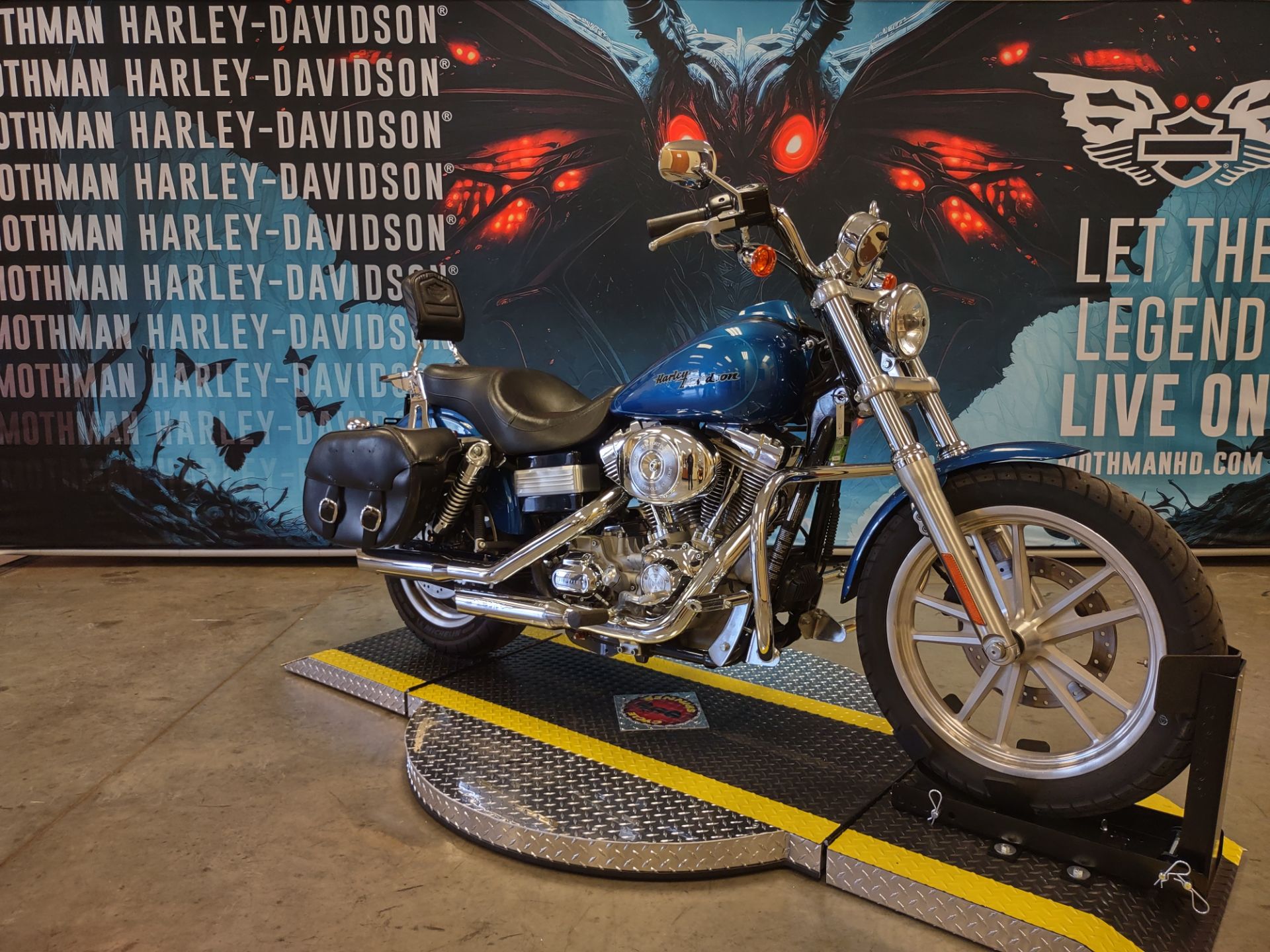 2006 Harley-Davidson Dyna™ Super Glide® Custom in Williamstown, West Virginia - Photo 2