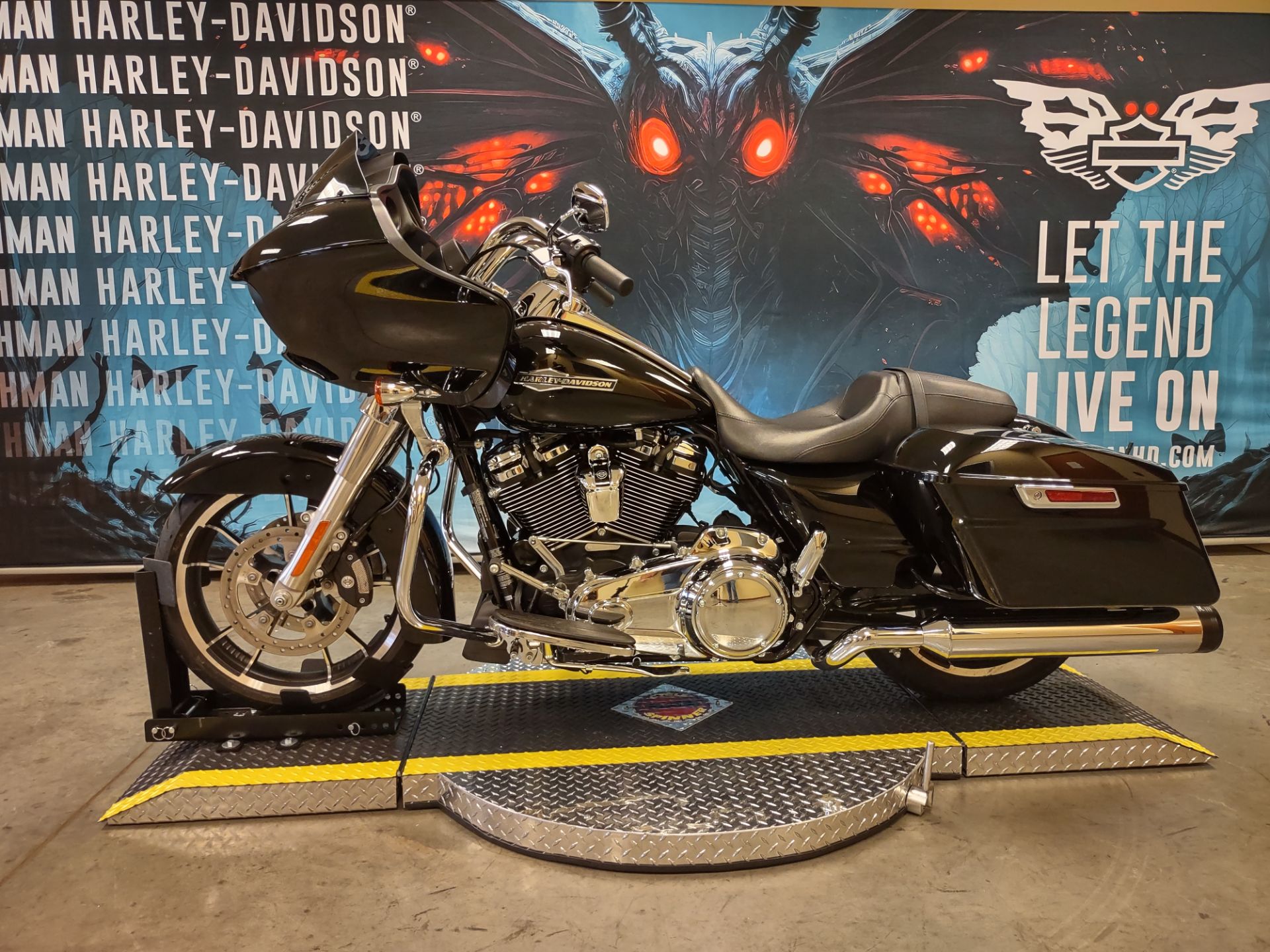 2023 Harley-Davidson Road Glide® in Williamstown, West Virginia - Photo 5
