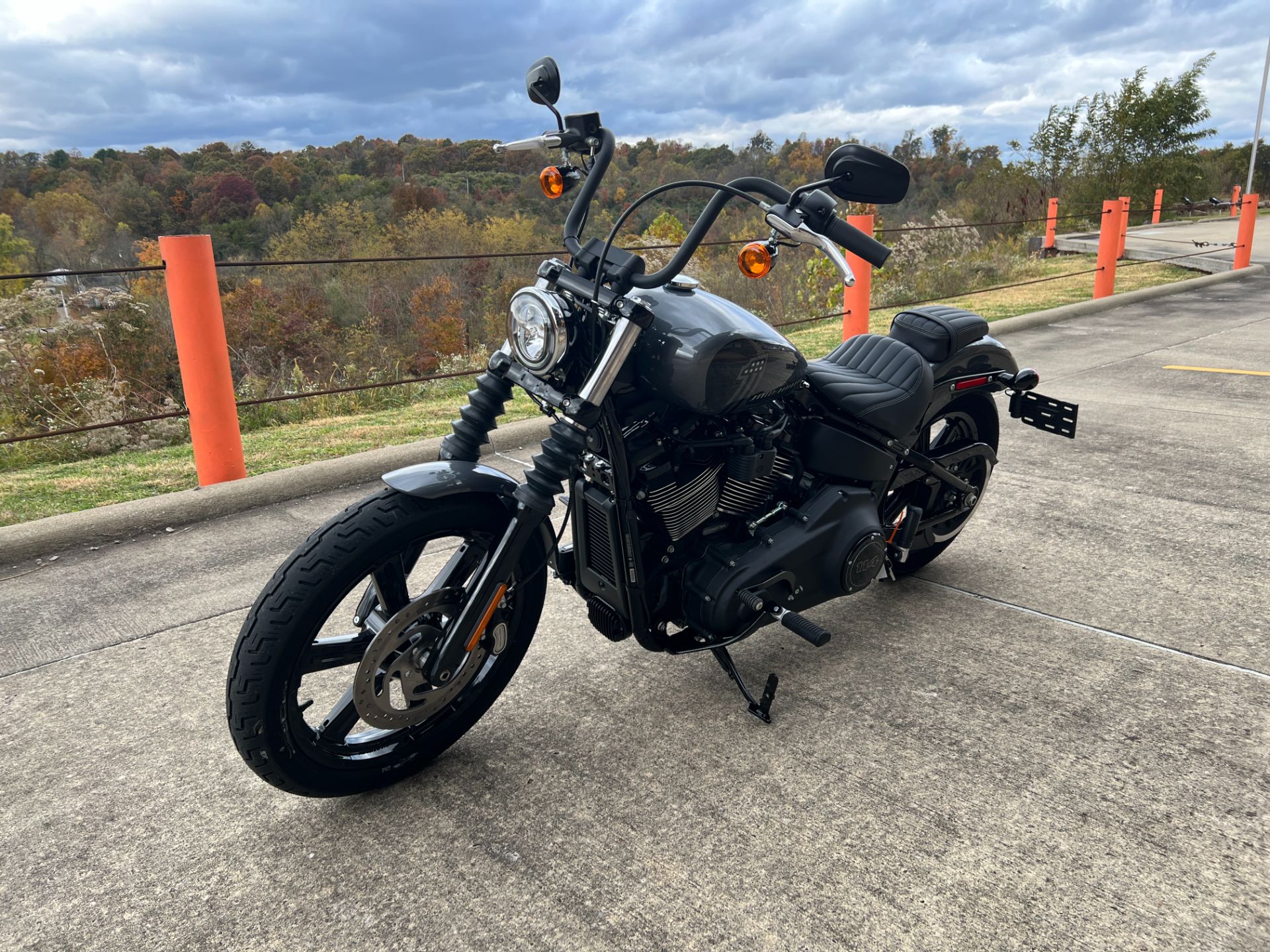 2022 Harley-Davidson Street Bob® 114 in Williamstown, West Virginia - Photo 4