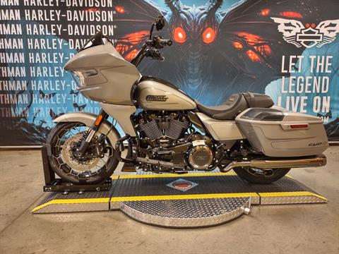 2023 Harley-Davidson CVO™ Road Glide® in Williamstown, West Virginia - Photo 6