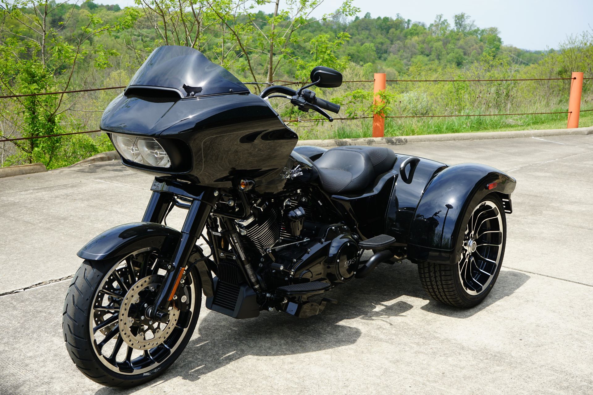 2024 Harley-Davidson Road Glide® 3 in Williamstown, West Virginia - Photo 4