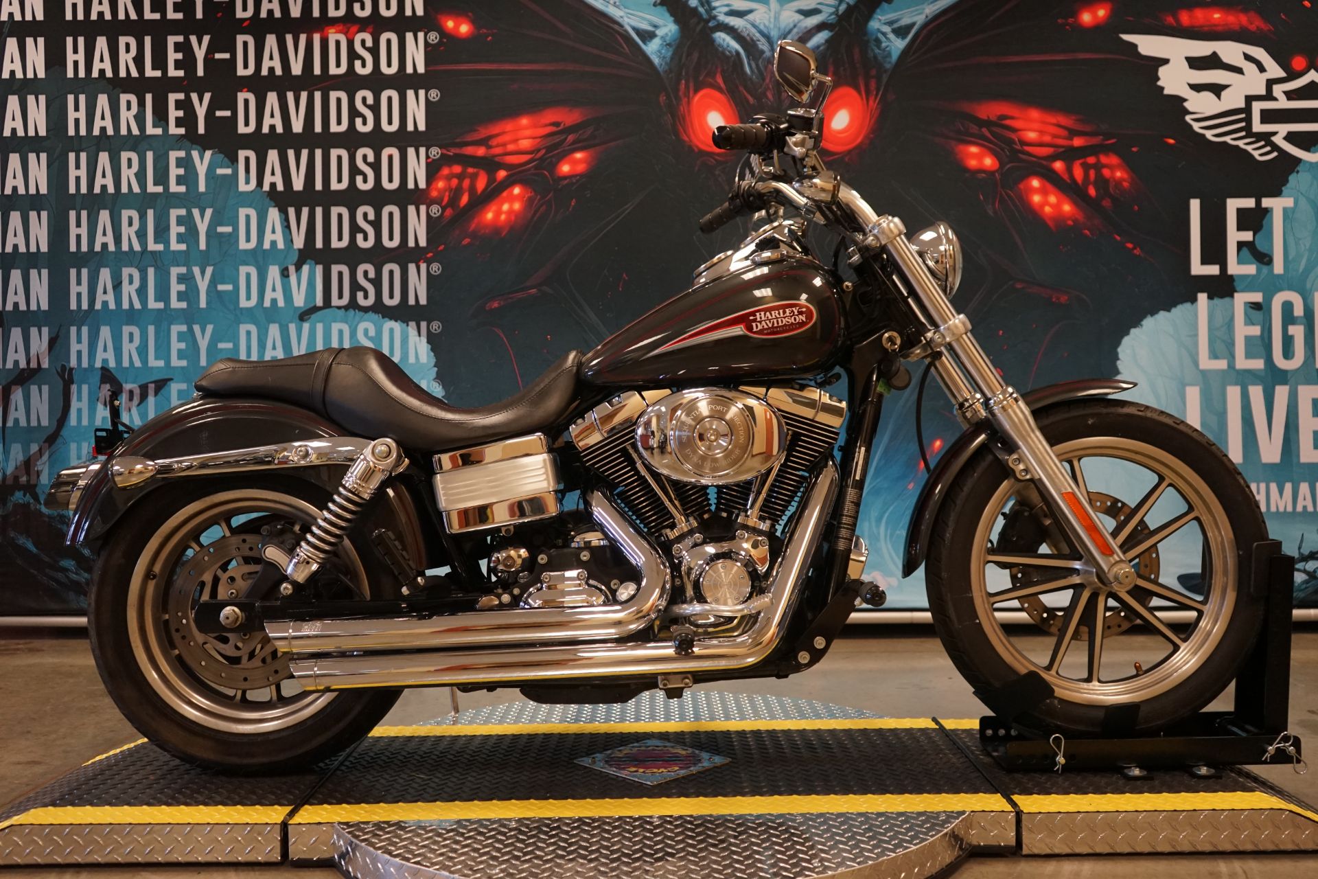 2006 Harley-Davidson Dyna™ Low Rider® in Williamstown, West Virginia - Photo 1