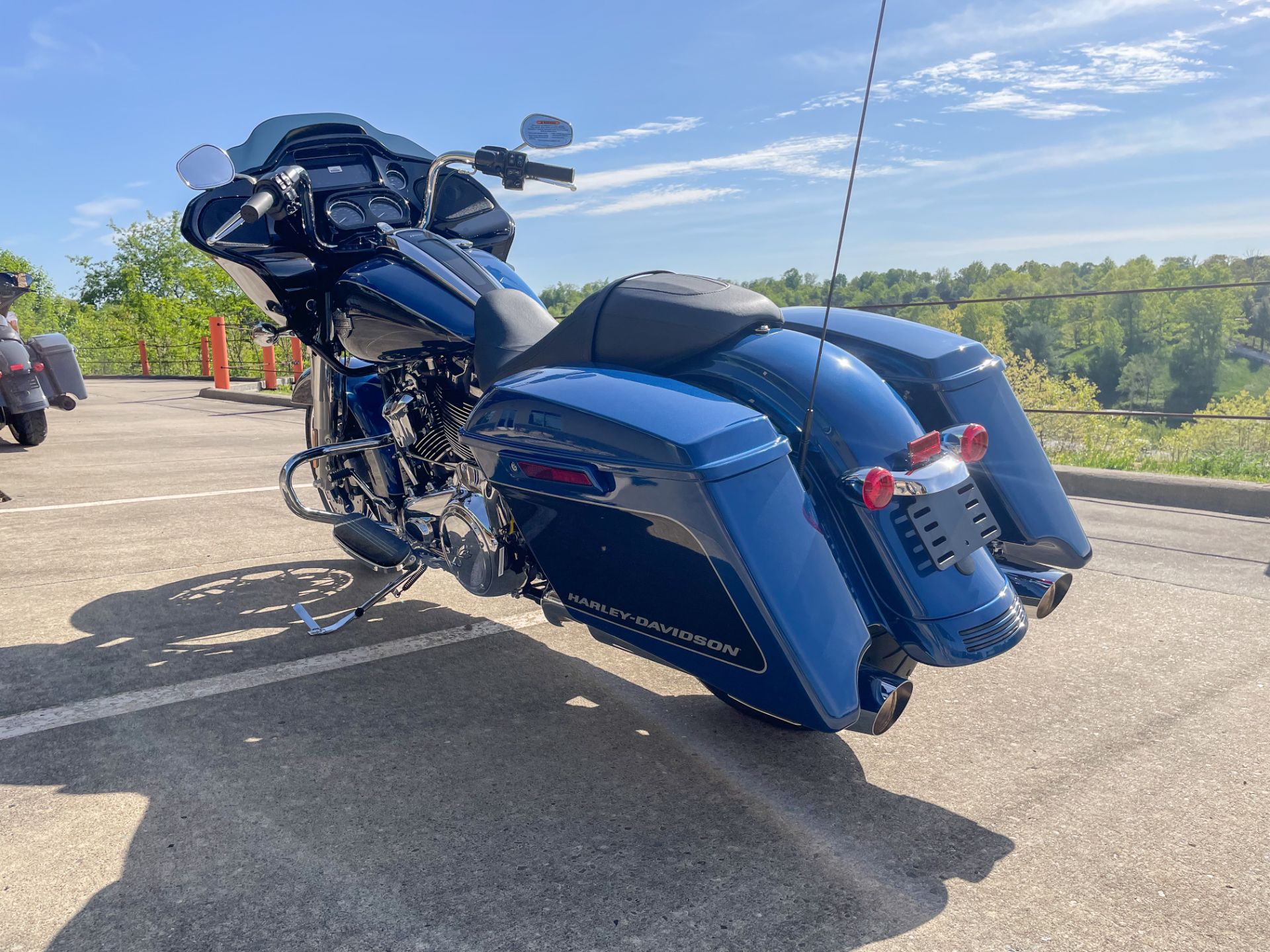 2022 Harley-Davidson Road Glide® Special in Williamstown, West Virginia - Photo 6