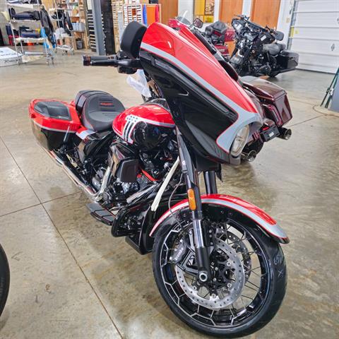 2024 Harley-Davidson CVO™ Street Glide® in Williamstown, West Virginia - Photo 9