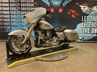 2023 Harley-Davidson Street Glide® in Williamstown, West Virginia - Photo 4