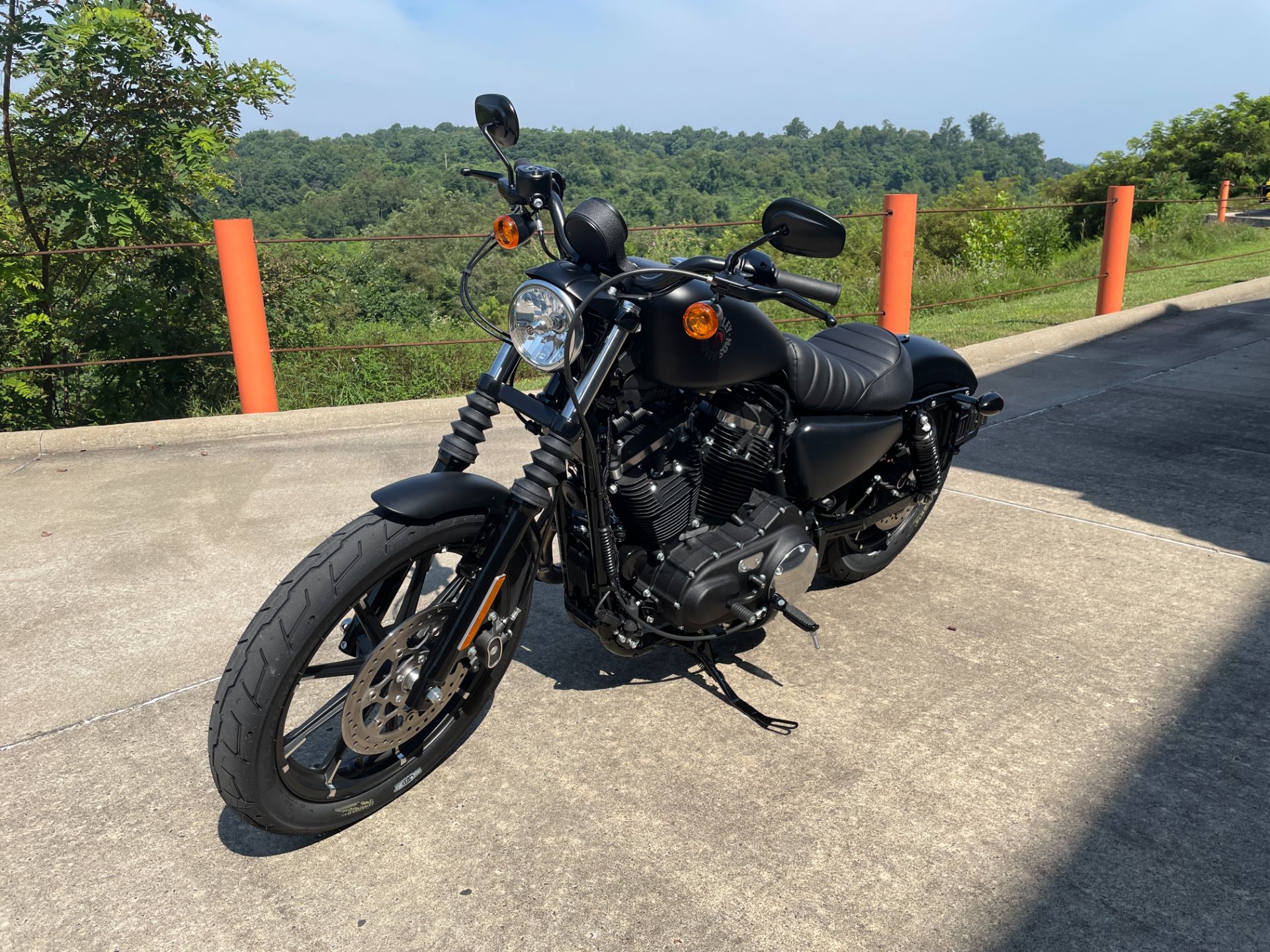 2022 Harley-Davidson Iron 883™ in Williamstown, West Virginia - Photo 4