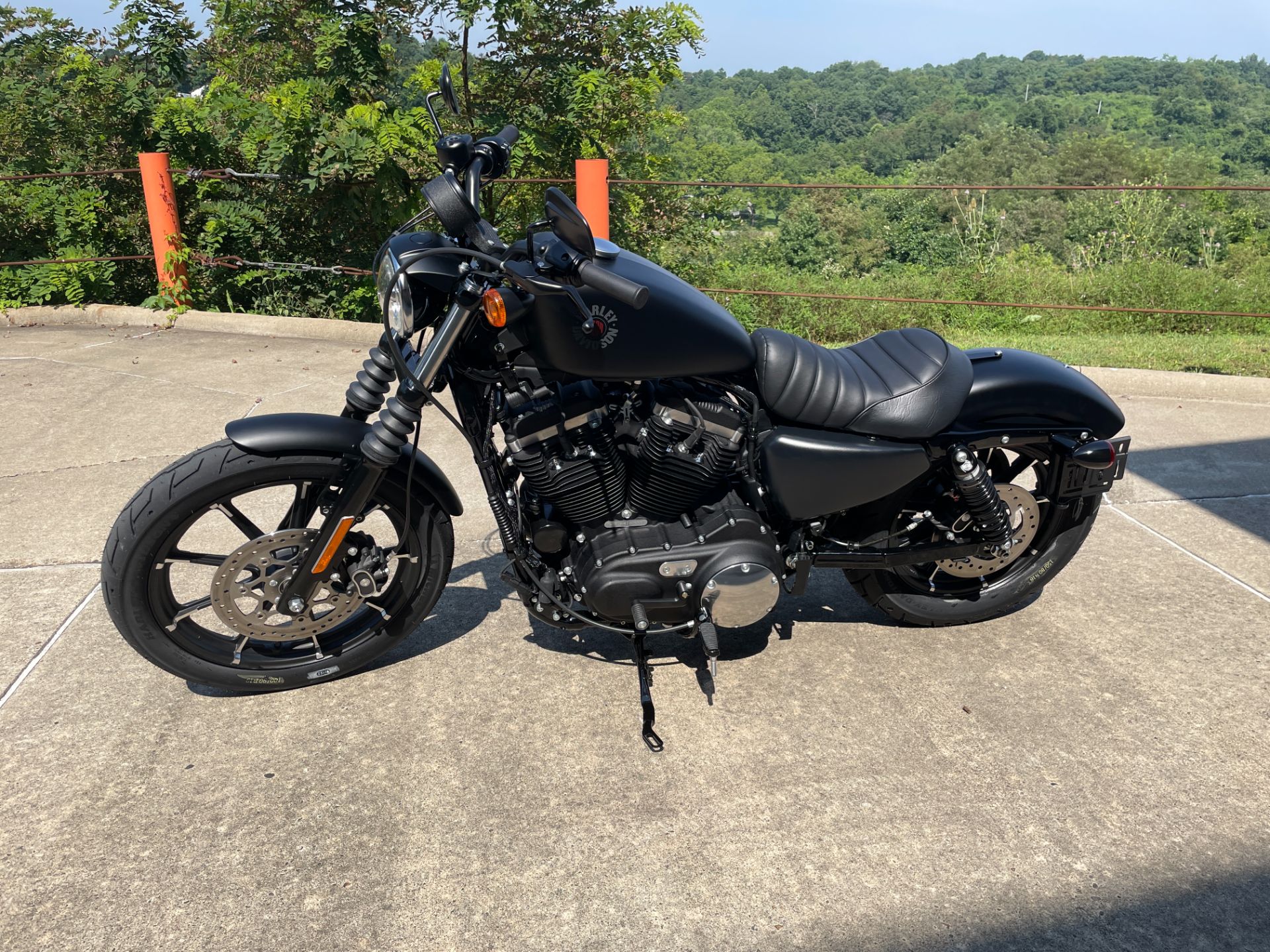 2022 Harley-Davidson Iron 883™ in Williamstown, West Virginia - Photo 5