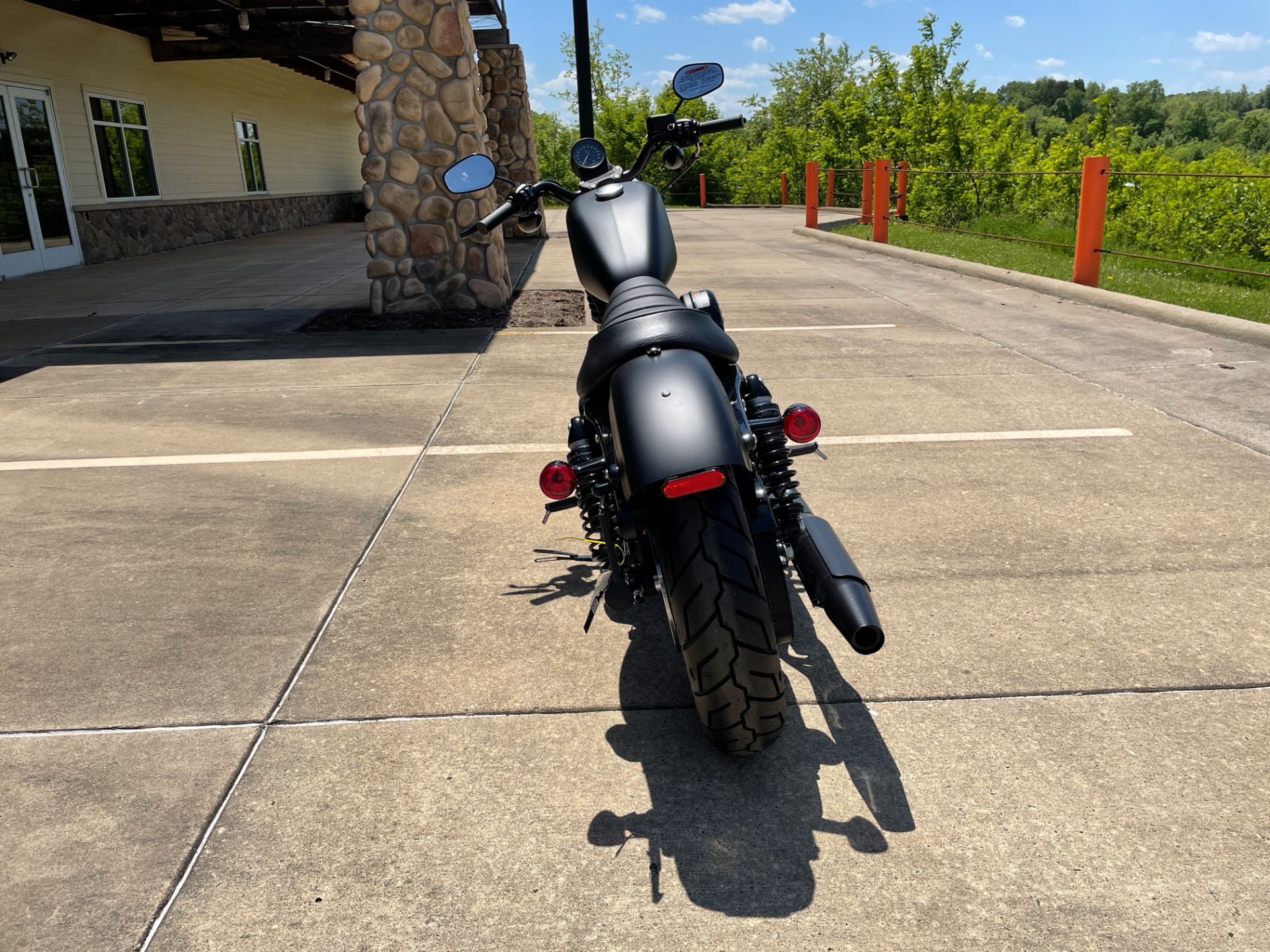 2022 Harley-Davidson Iron 883™ in Williamstown, West Virginia - Photo 7