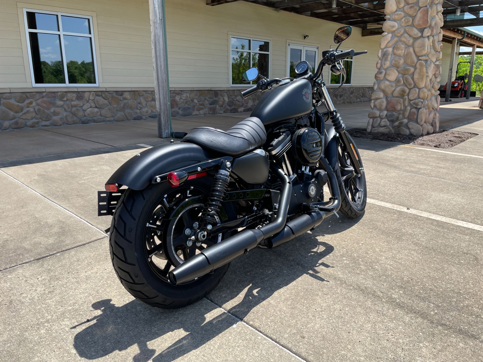 2022 Harley-Davidson Iron 883™ in Williamstown, West Virginia - Photo 8