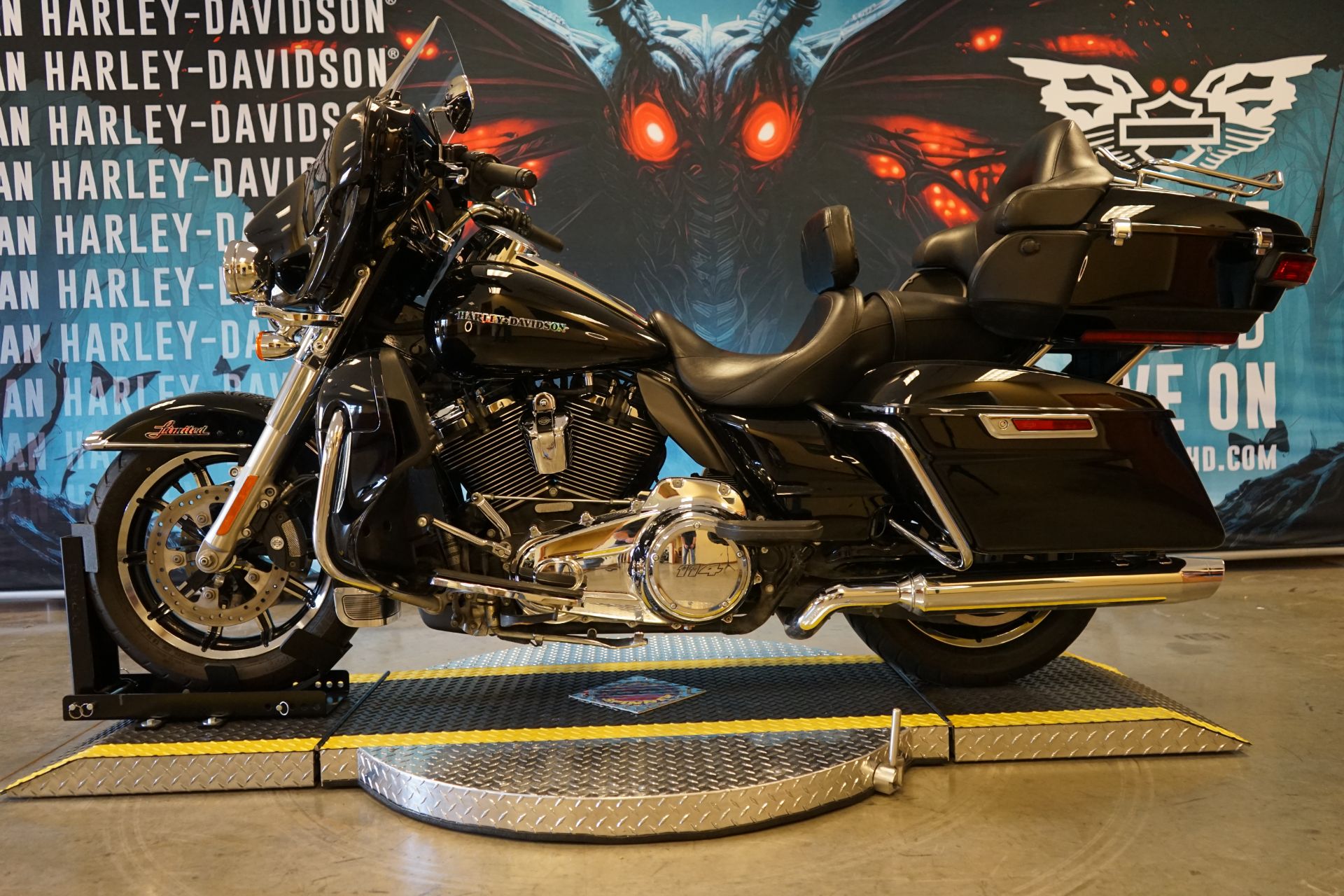 2019 Harley-Davidson Ultra Limited in Williamstown, West Virginia - Photo 5