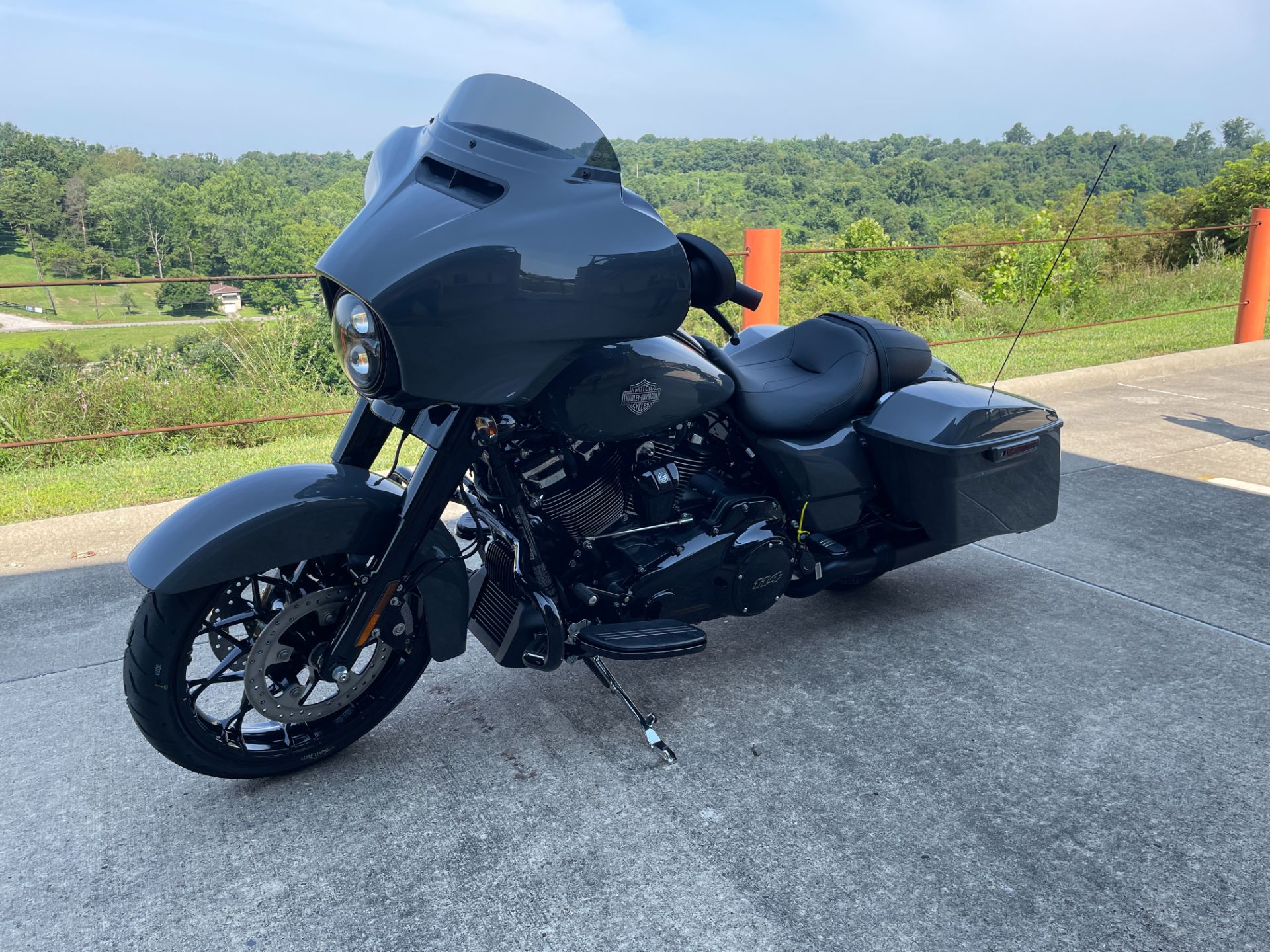 2022 Harley-Davidson Street Glide® Special in Williamstown, West Virginia - Photo 4