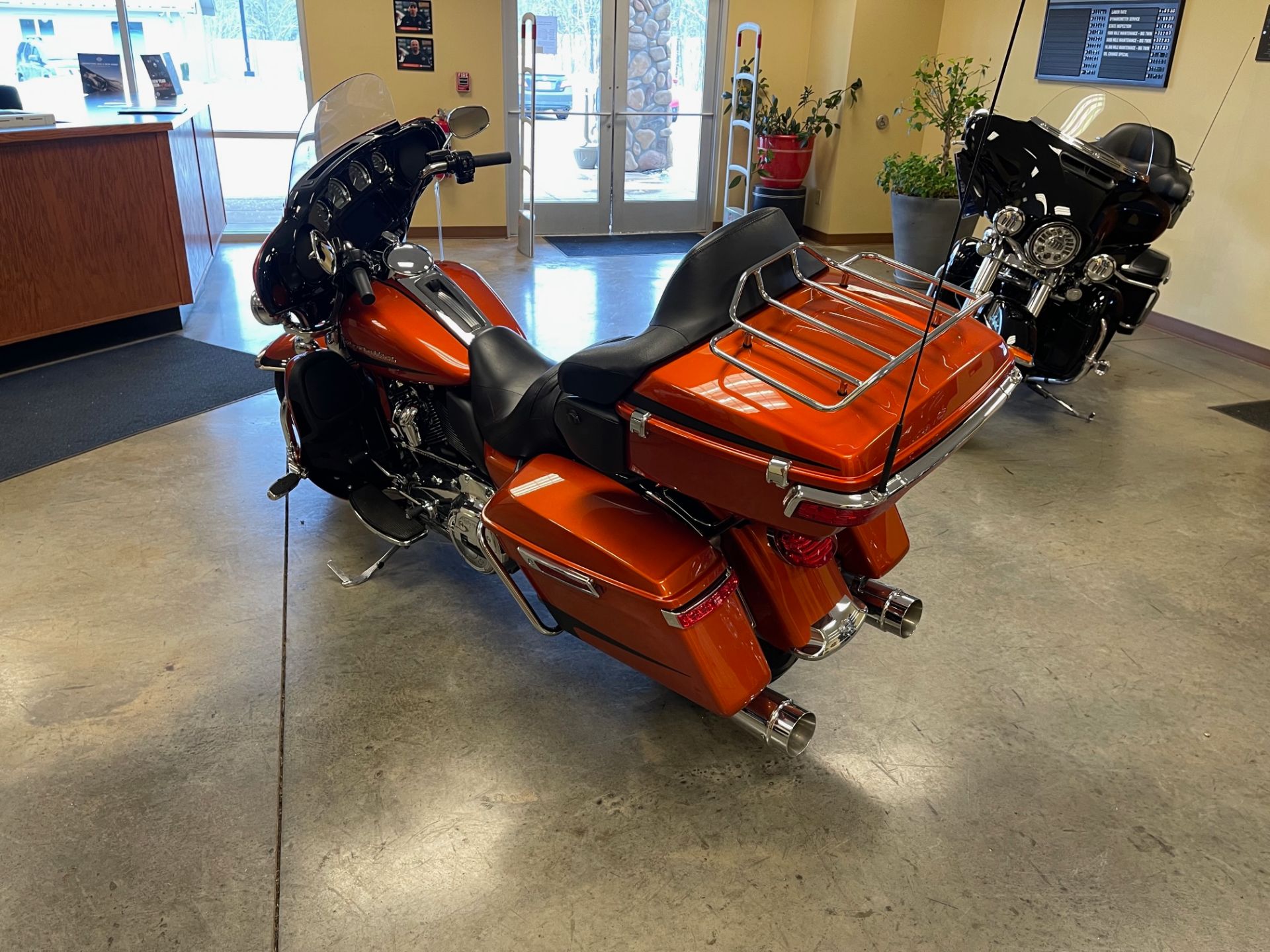 2019 Harley-Davidson Ultra Limited in Williamstown, West Virginia - Photo 6