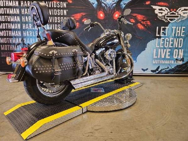 2015 Harley-Davidson Heritage Softail® Classic in Williamstown, West Virginia - Photo 2