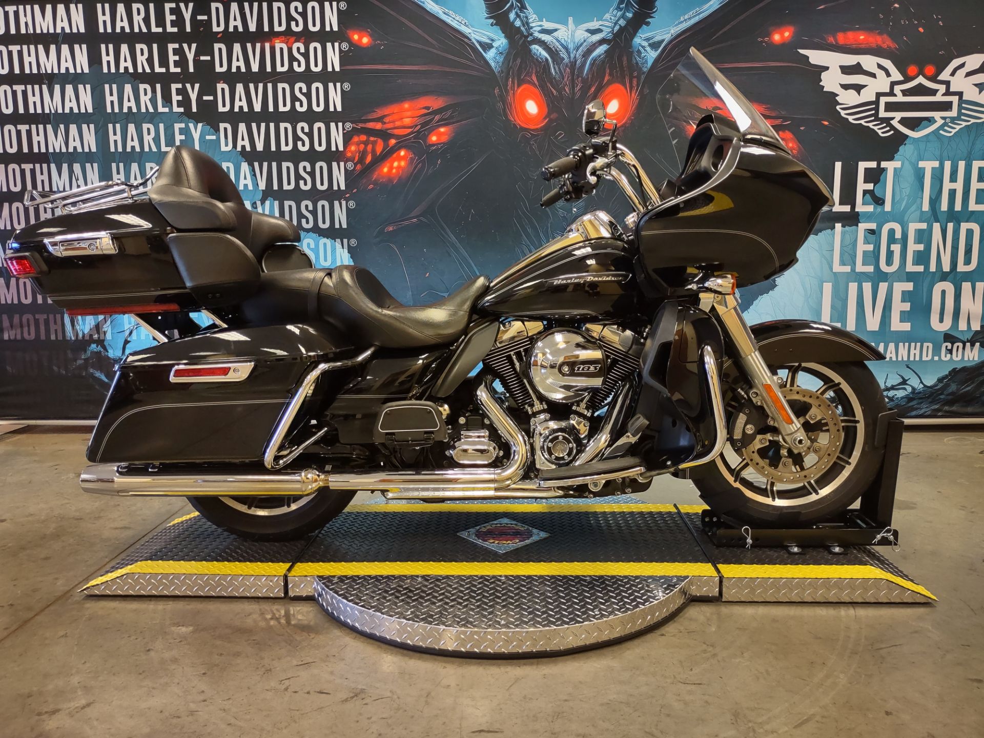 2016 Harley-Davidson Road Glide® Ultra in Williamstown, West Virginia - Photo 1
