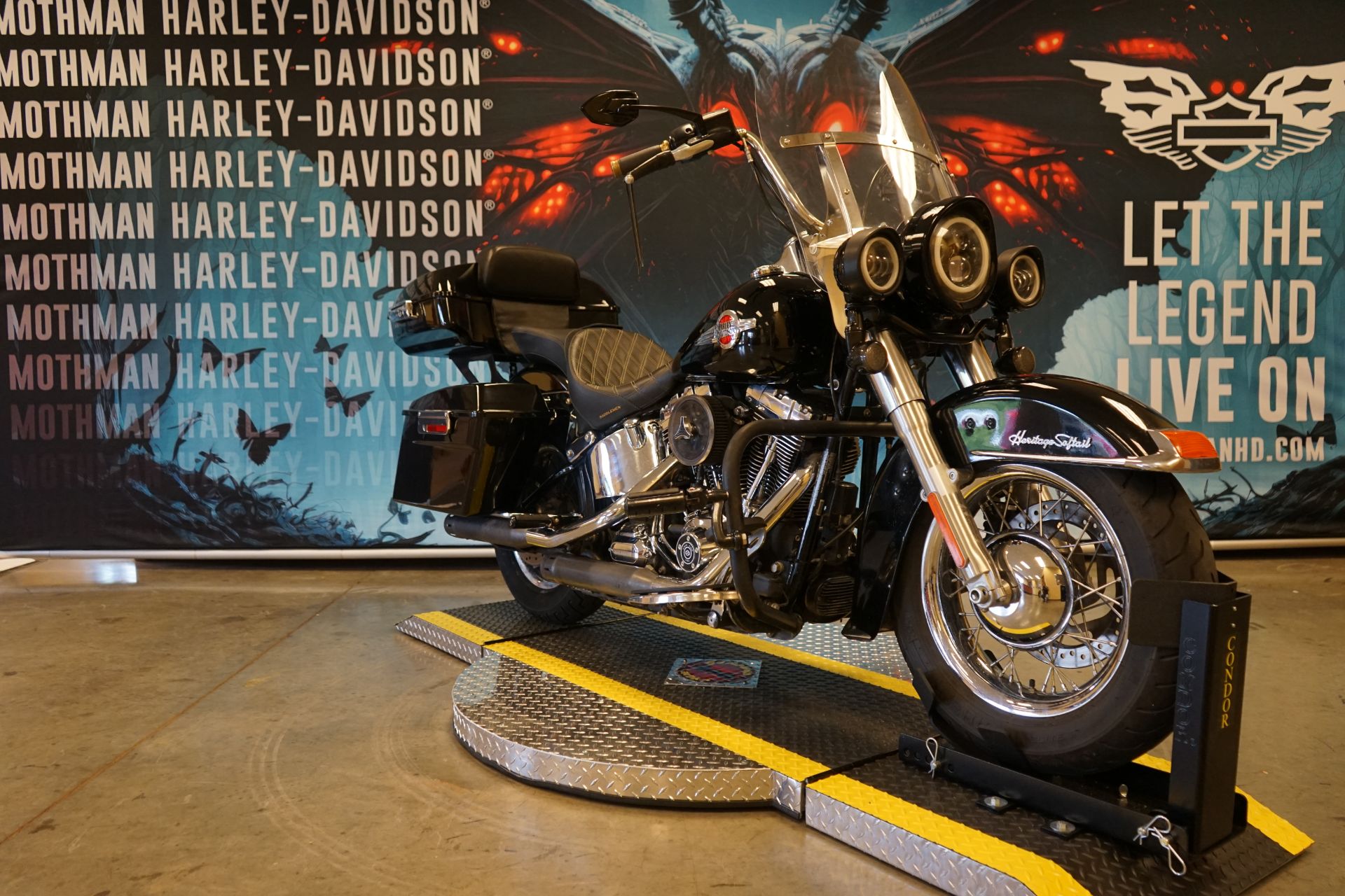 2017 Harley-Davidson Heritage Softail® Classic in Williamstown, West Virginia - Photo 10