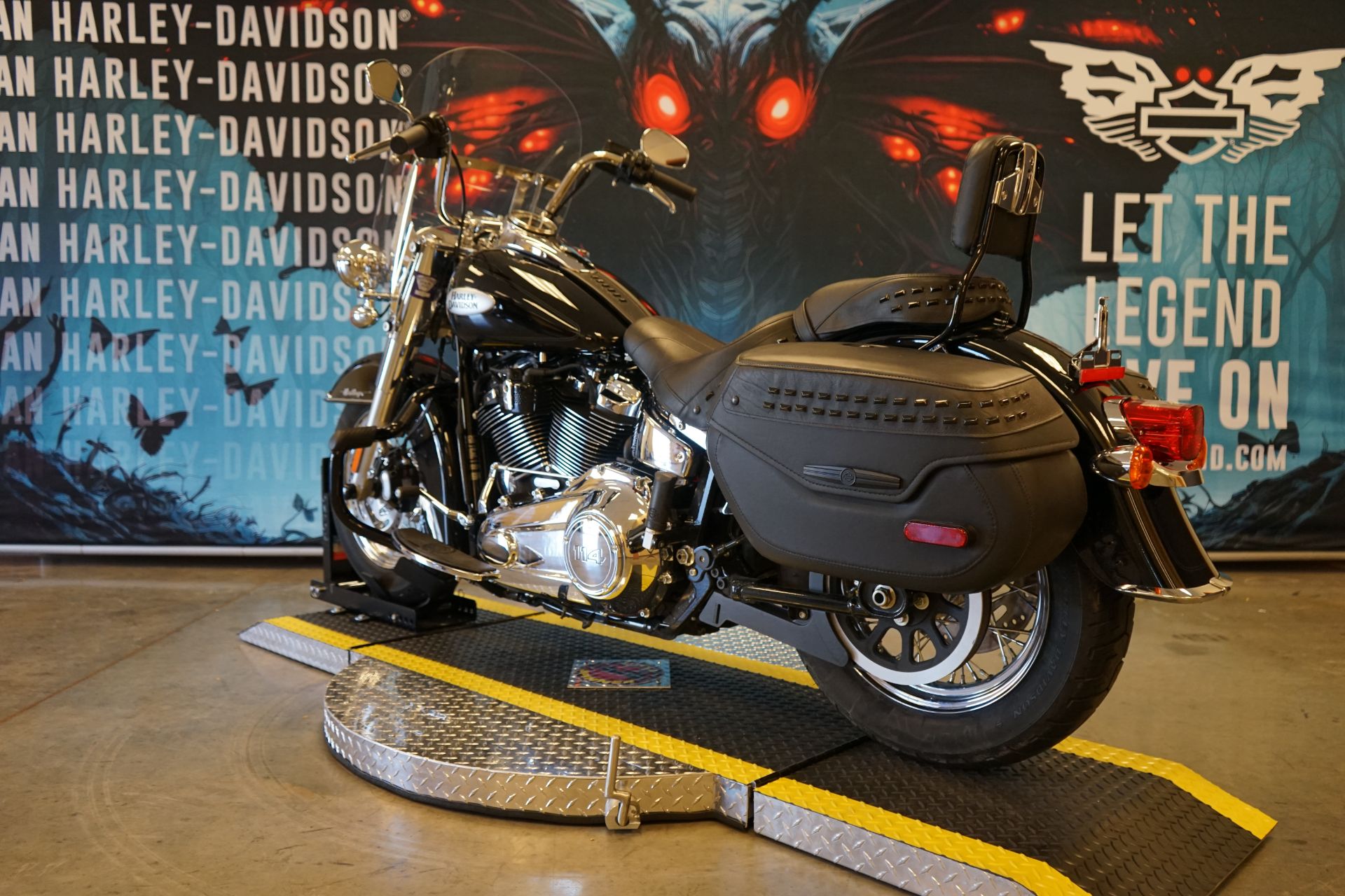 2022 Harley-Davidson Heritage Classic 114 in Williamstown, West Virginia - Photo 6