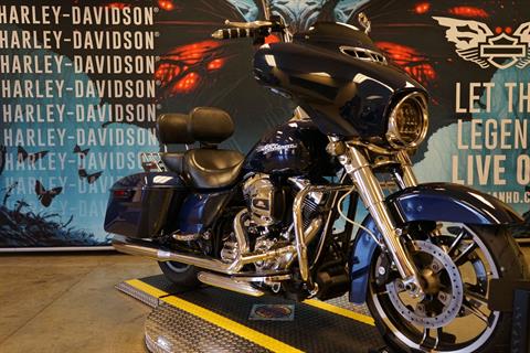 2014 Harley-Davidson Street Glide® in Williamstown, West Virginia - Photo 2