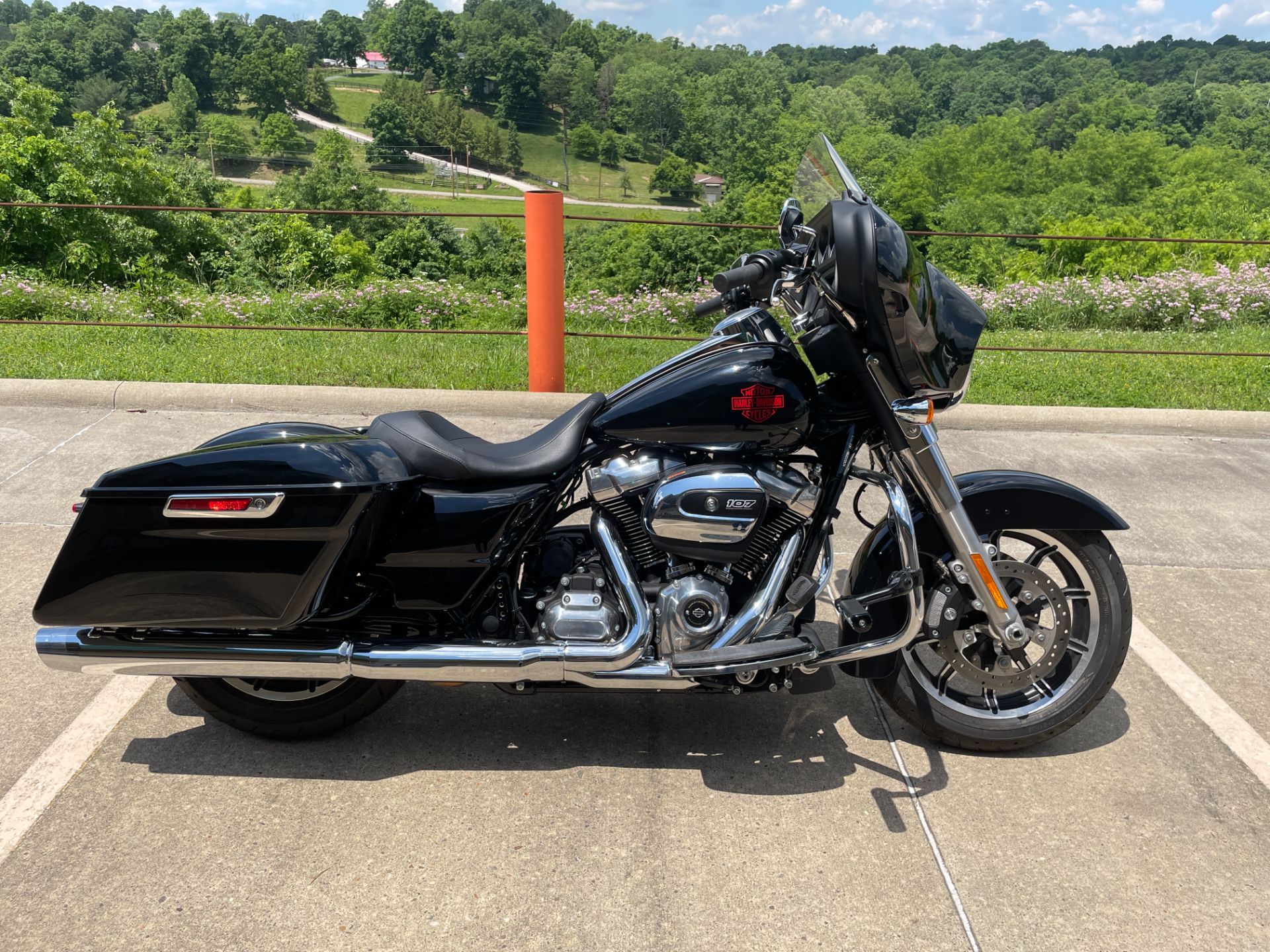 2021 Harley-Davidson Electra Glide® Standard in Williamstown, West Virginia - Photo 1